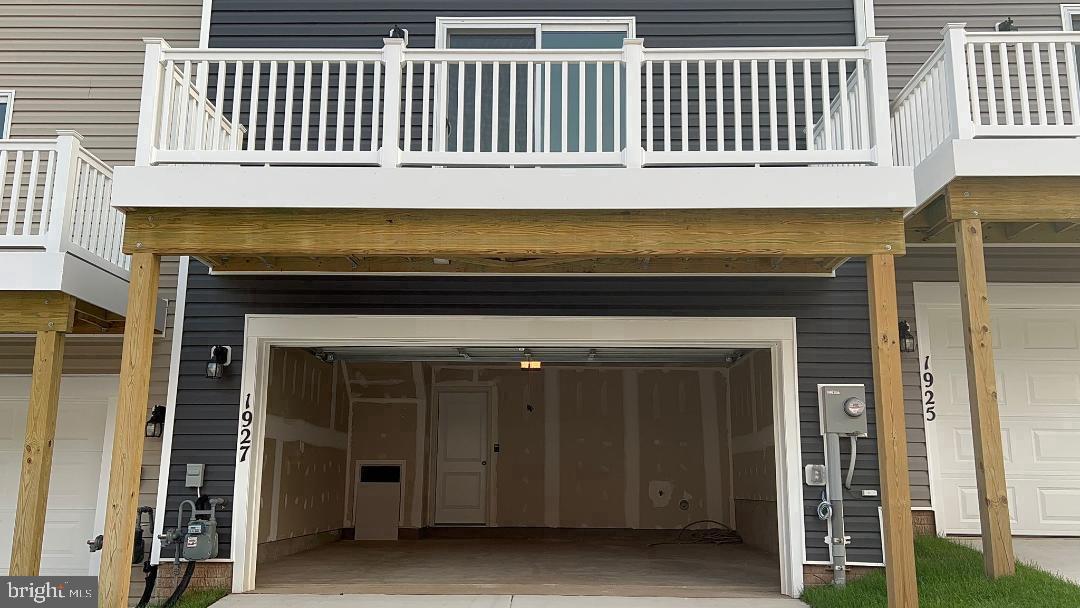 TUSCARORA CREEK - Residential Lease