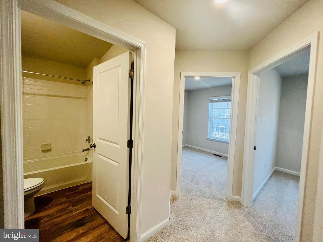 TUSCARORA CREEK - Residential Lease
