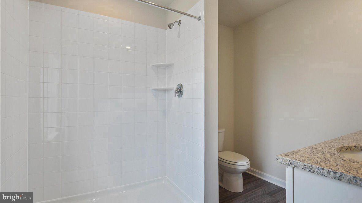 TUSCARORA CREEK - Residential Lease