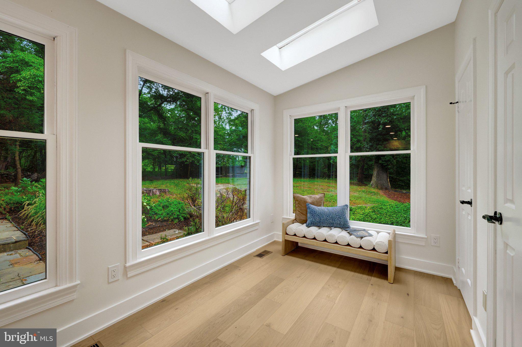 SPRINGVALE MEADOWS - Residential