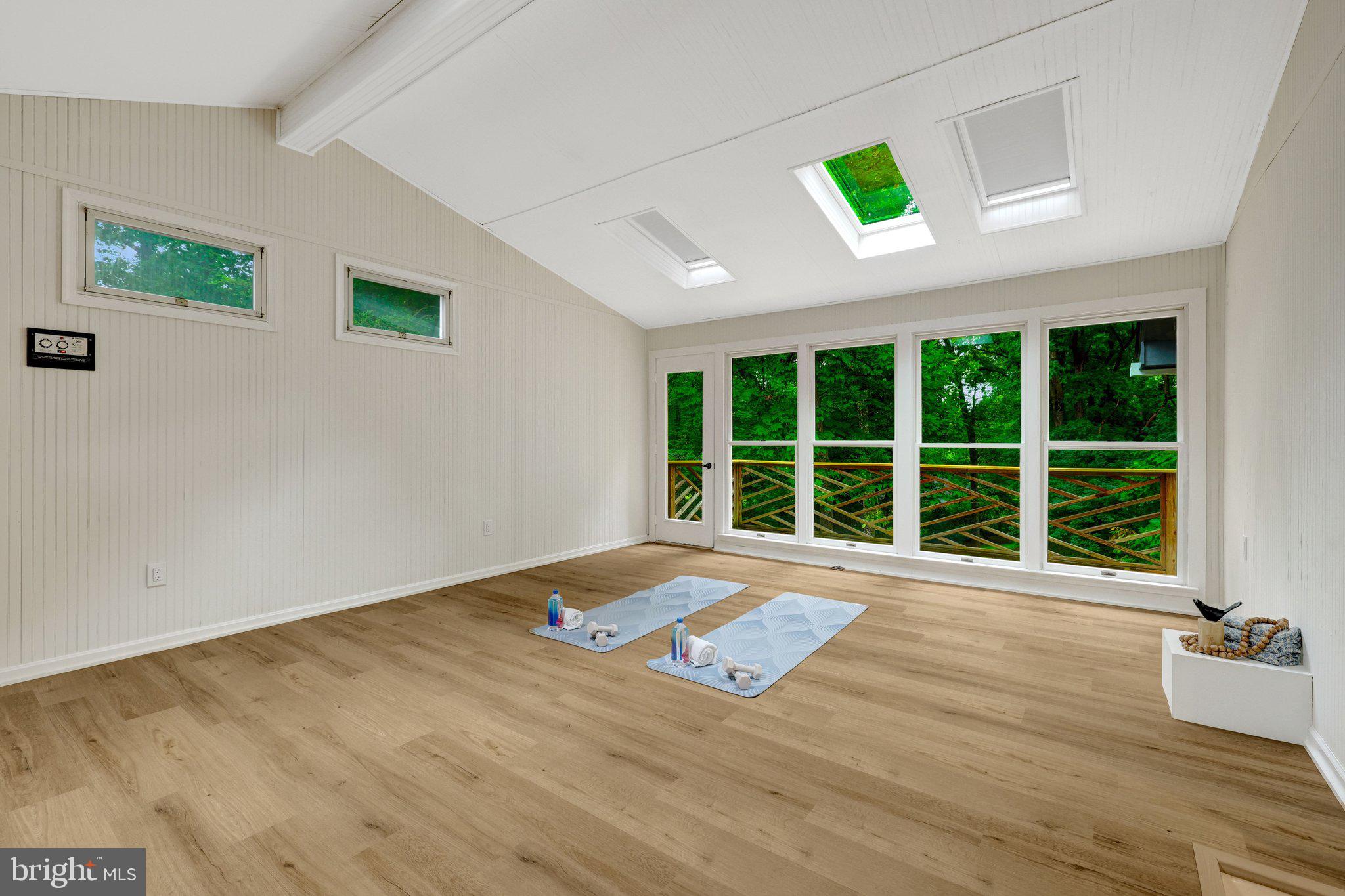 SPRINGVALE MEADOWS - Residential