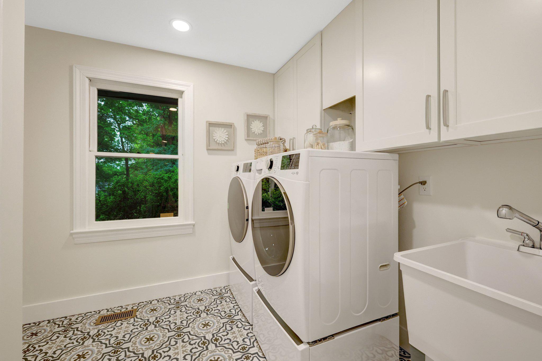 SPRINGVALE MEADOWS - Residential