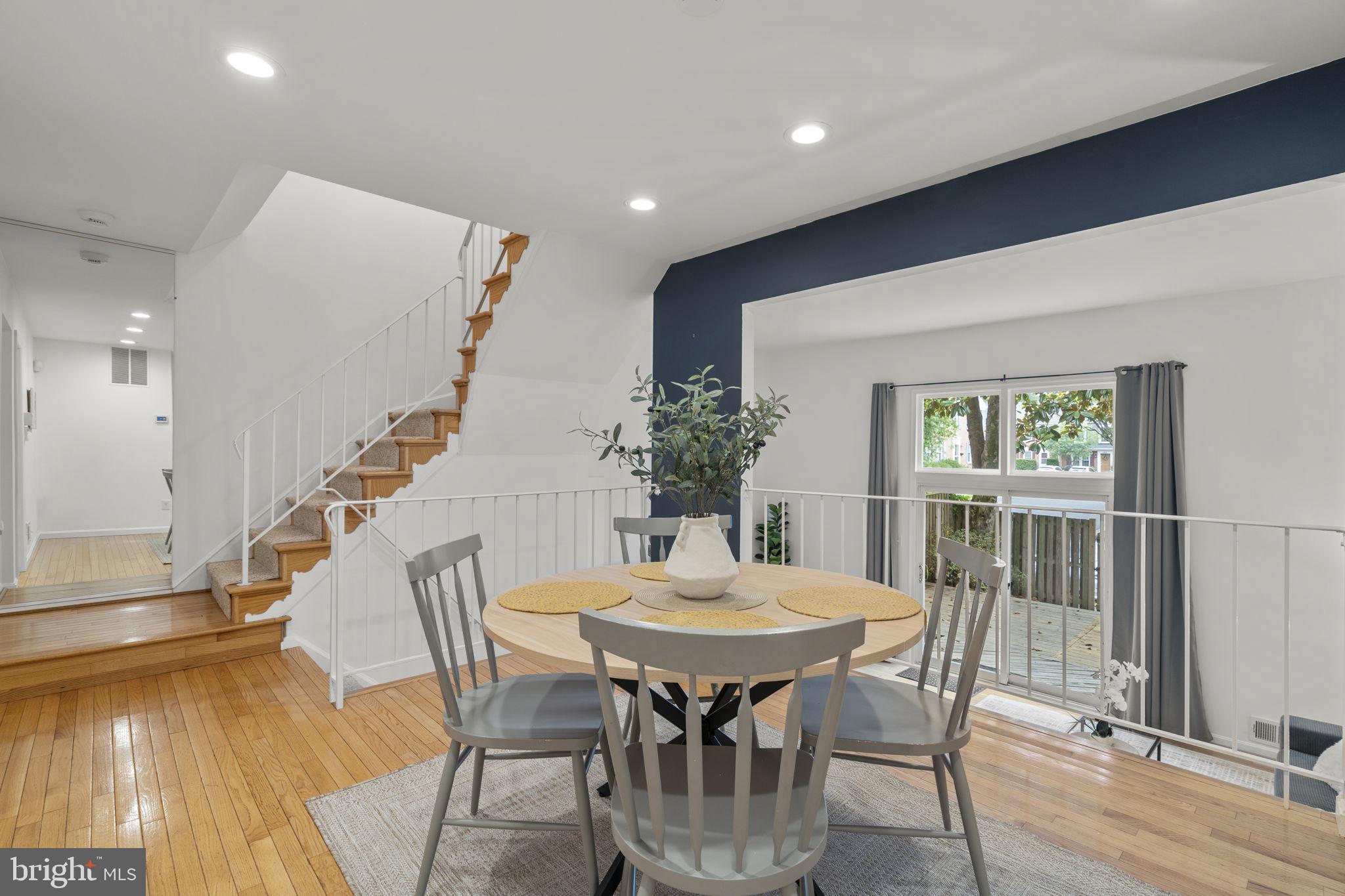 RESTON - Residential
