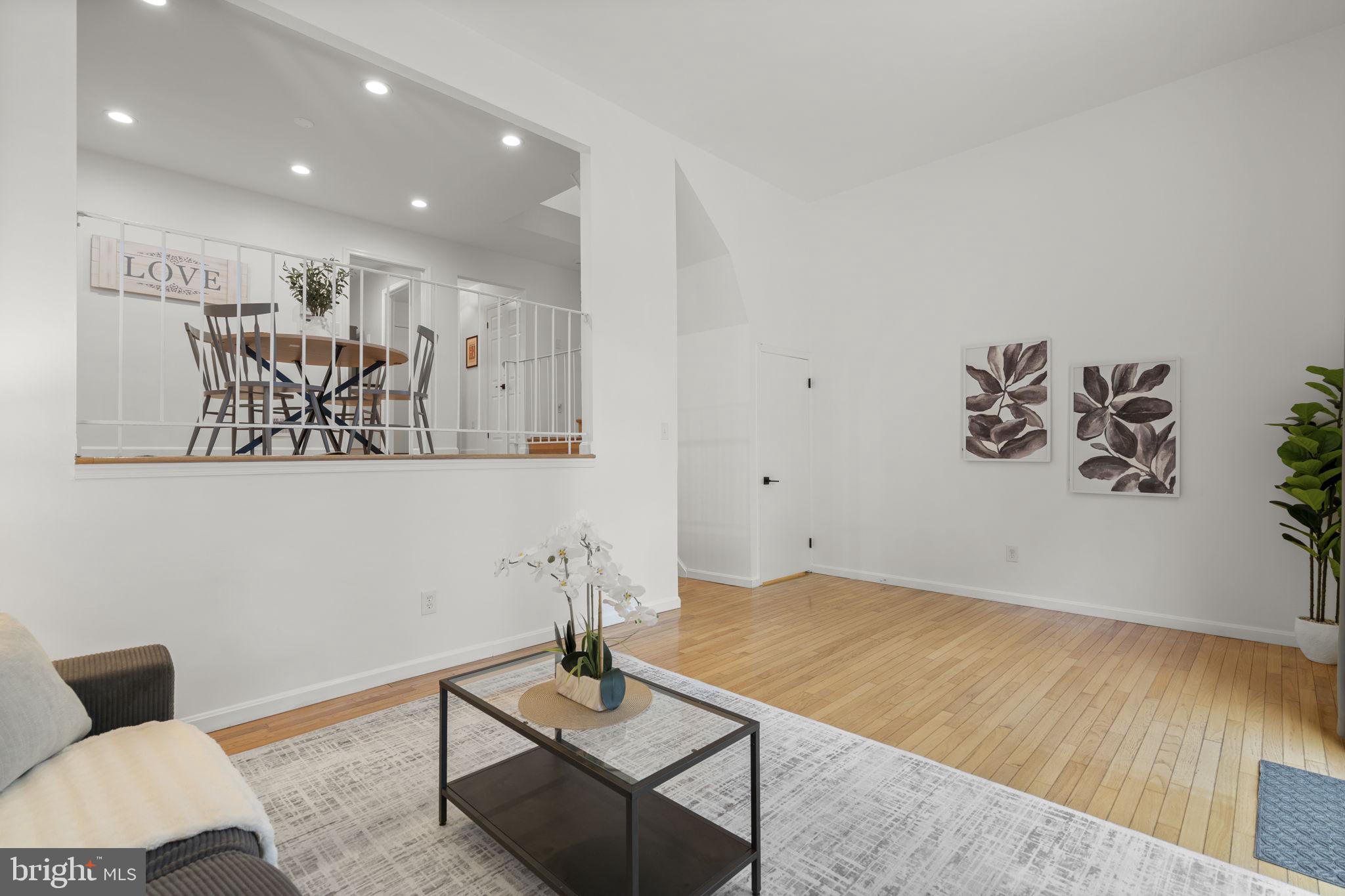 RESTON - Residential