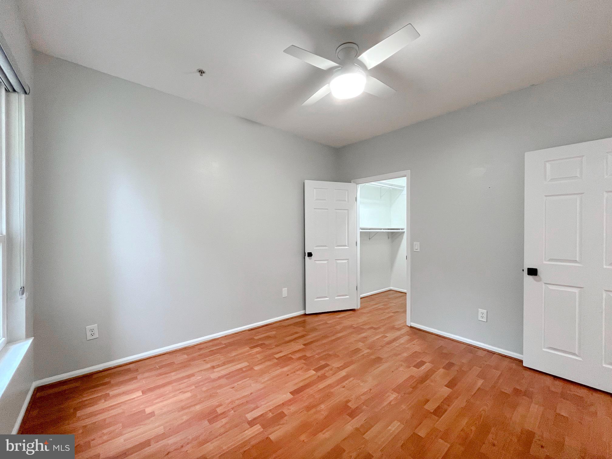 GATES OF MCLEAN - Residential