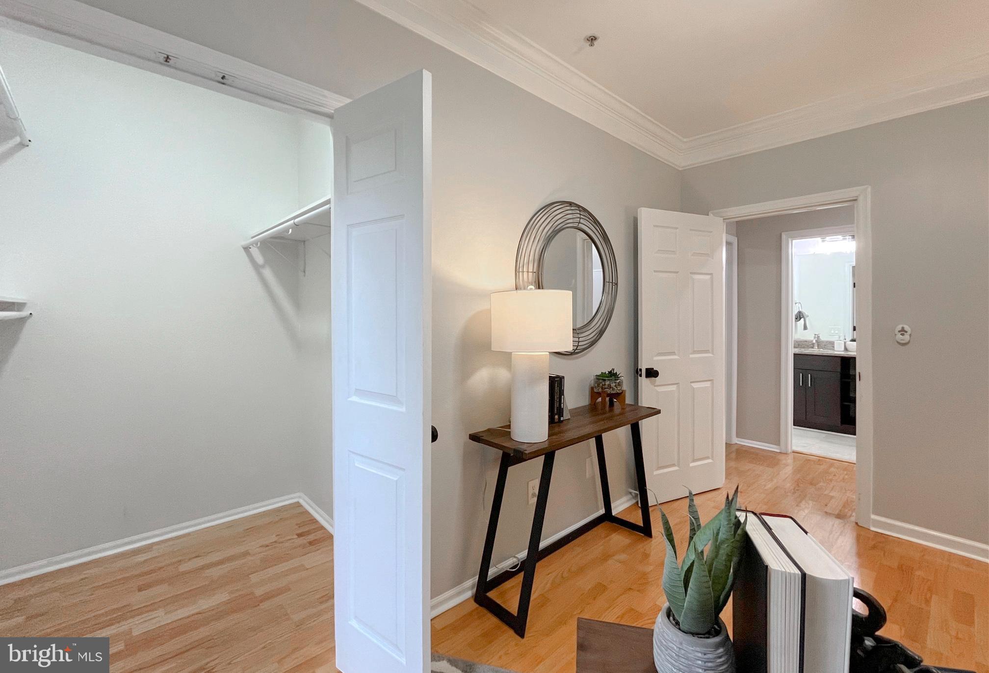 GATES OF MCLEAN - Residential