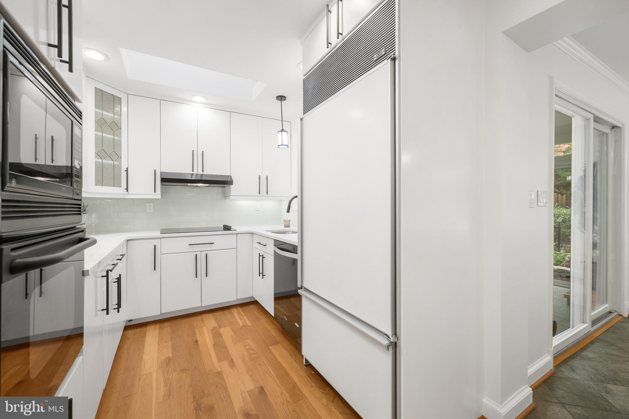 KENSINGTON ESTATES - Residential