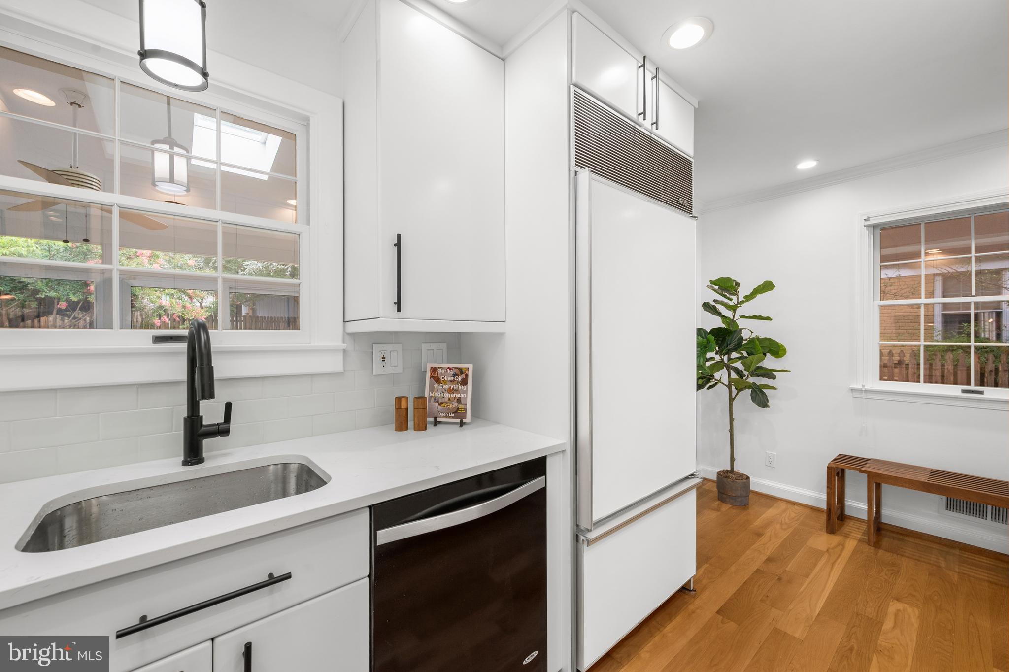KENSINGTON ESTATES - Residential