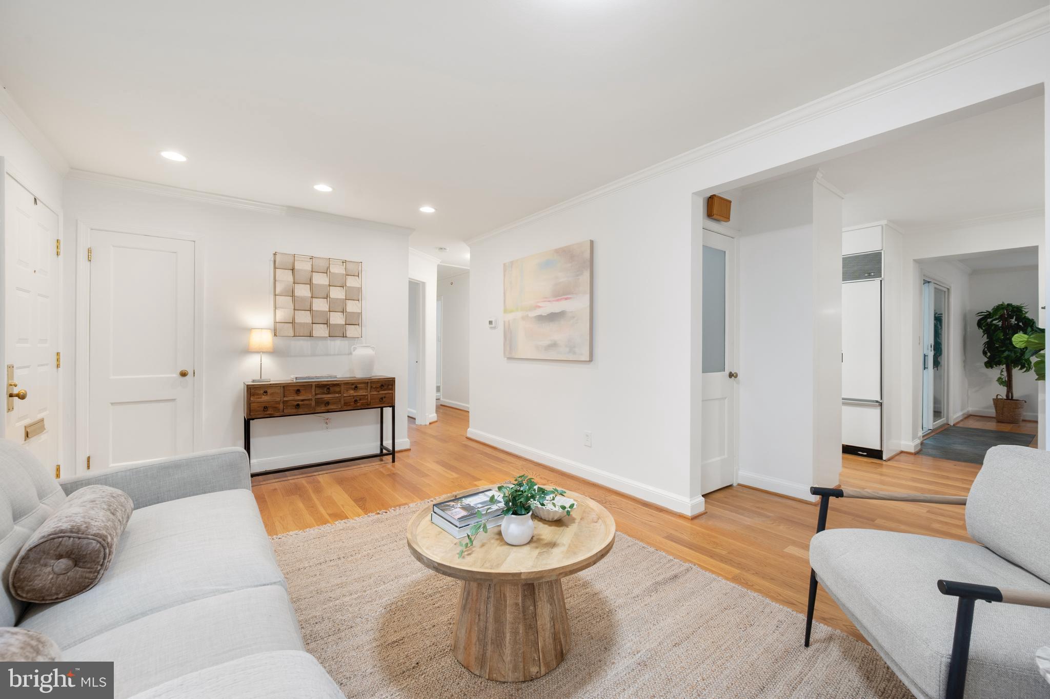 KENSINGTON ESTATES - Residential
