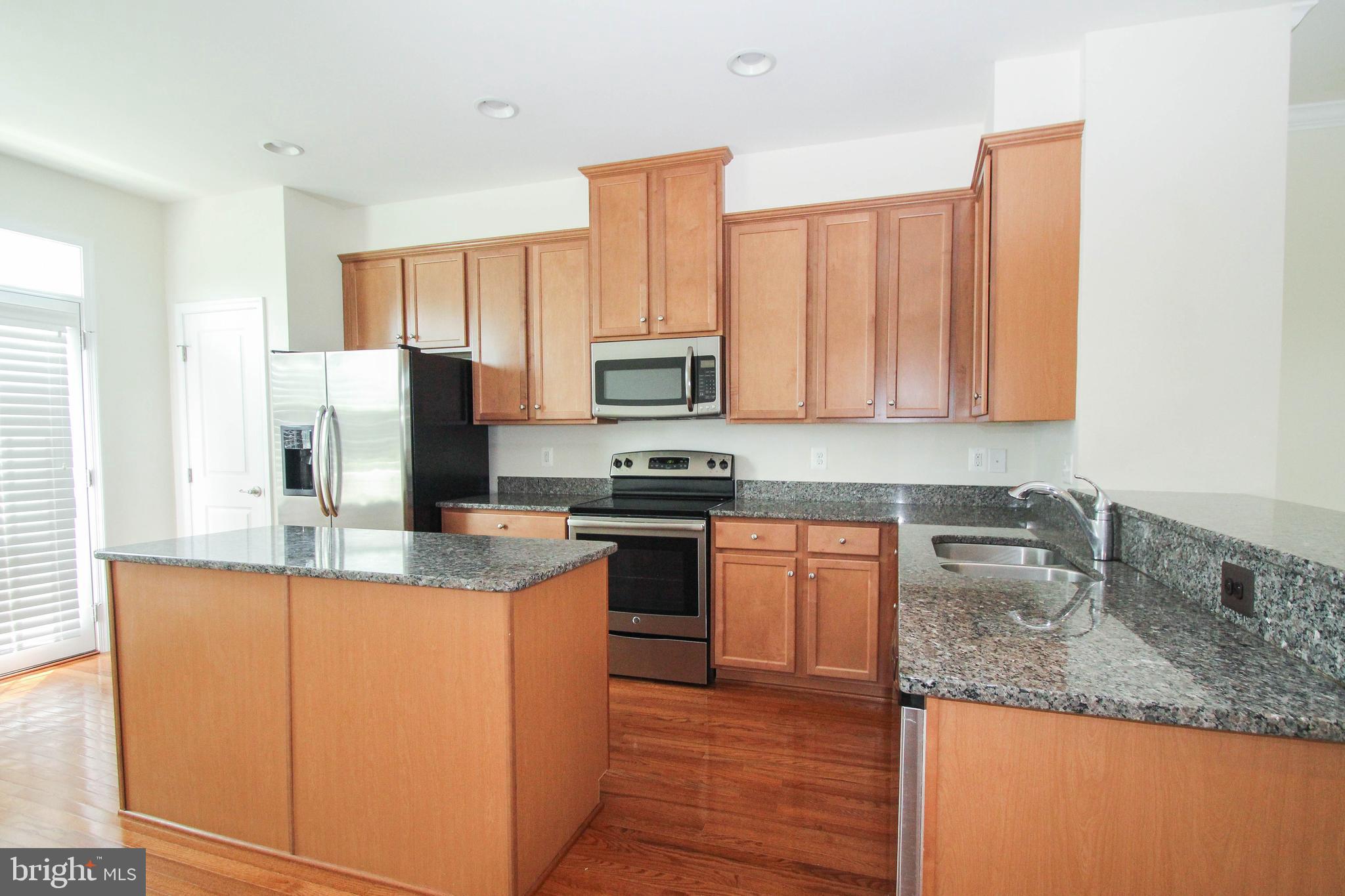 HEATHCOTE COMMONS - Residential Lease