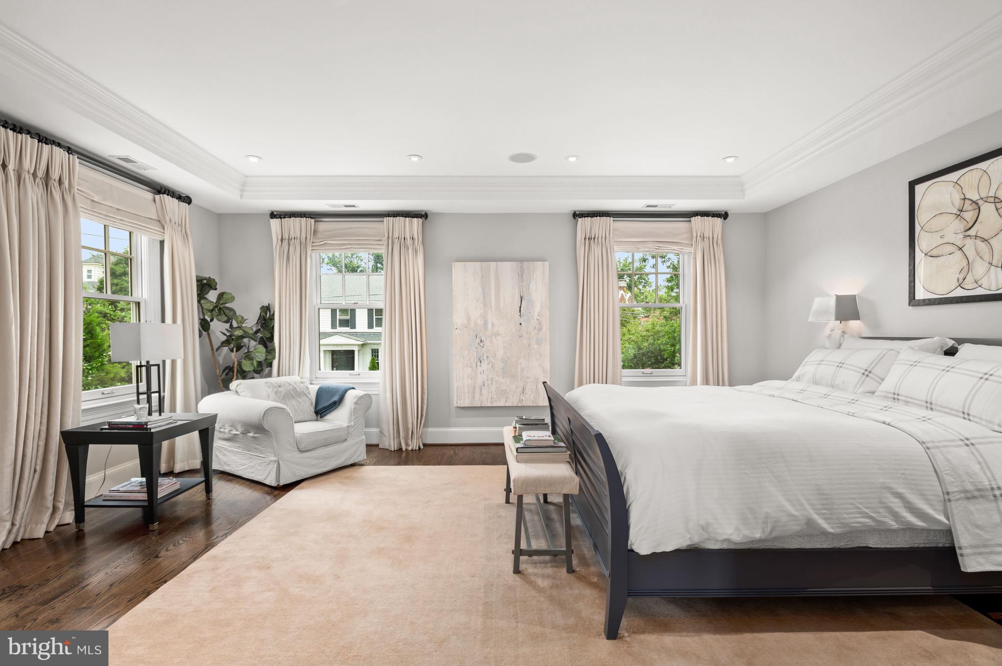 OBSERVATORY CIRCLE - Residential