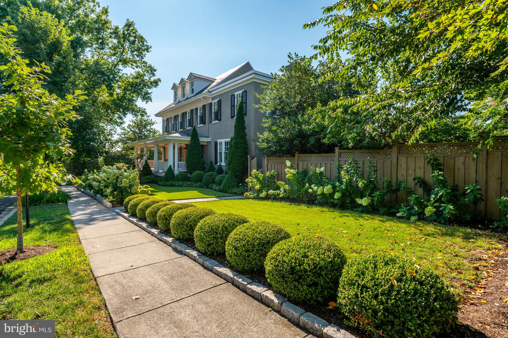 OBSERVATORY CIRCLE - Residential