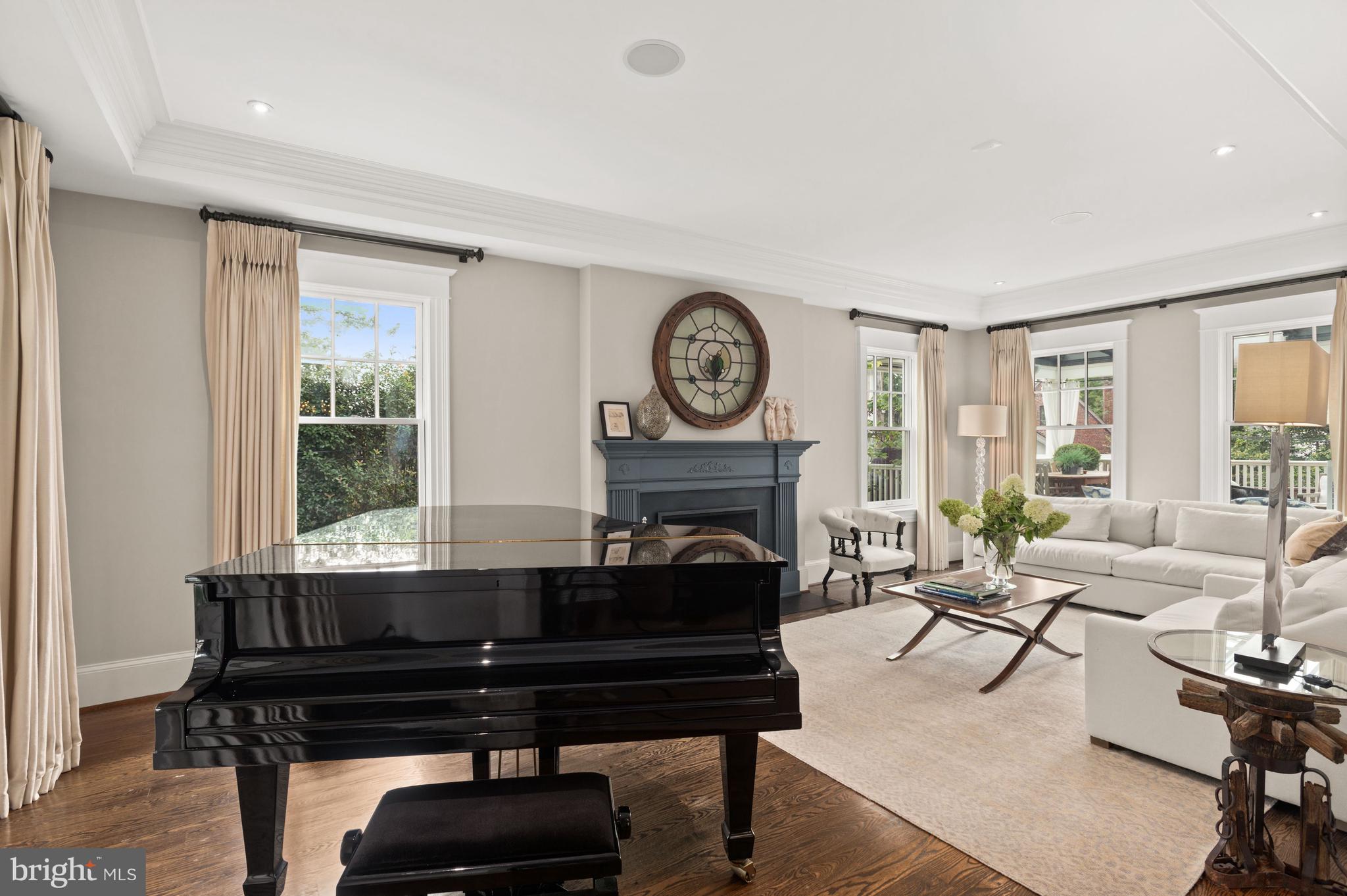 OBSERVATORY CIRCLE - Residential