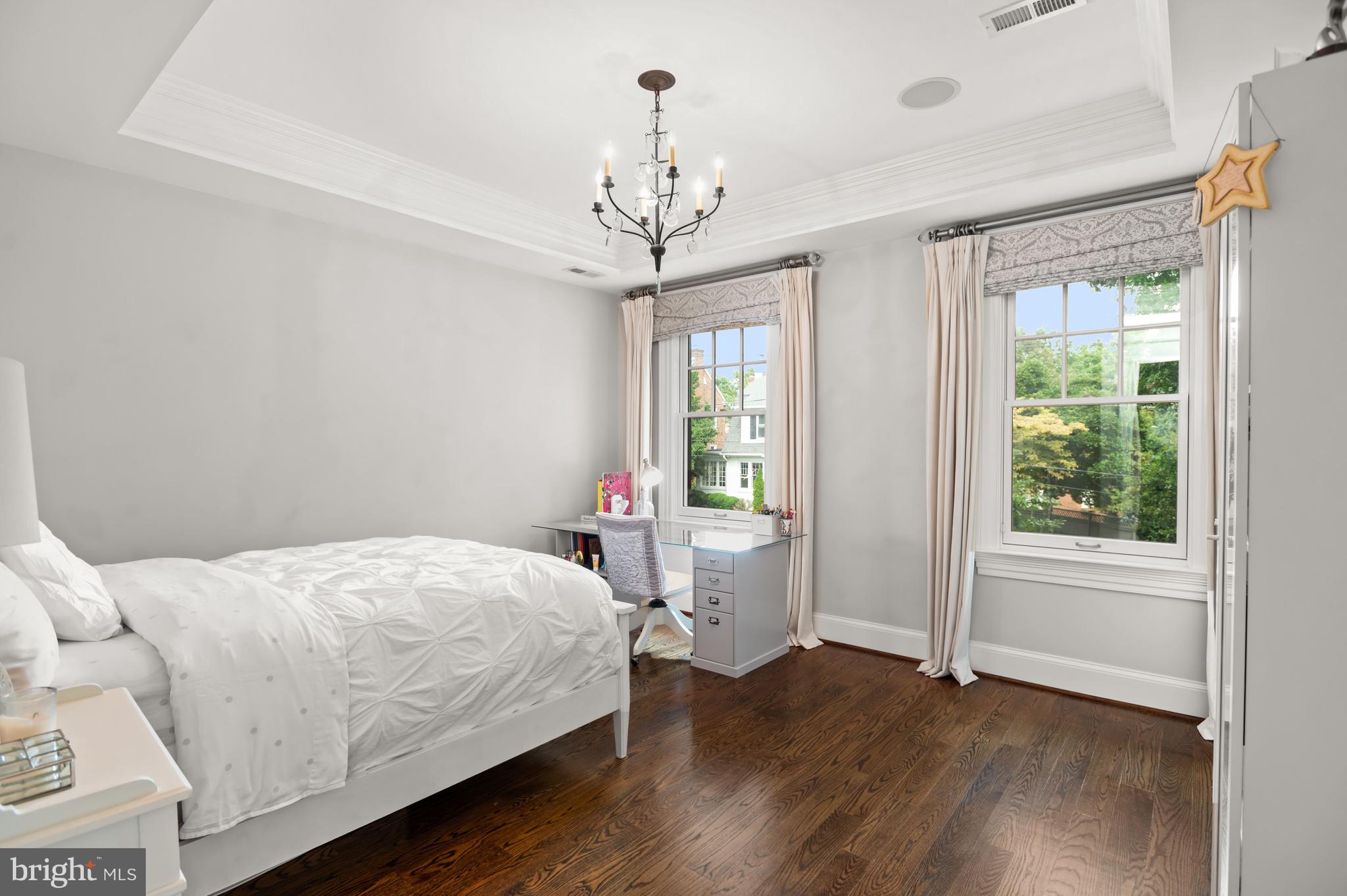 OBSERVATORY CIRCLE - Residential