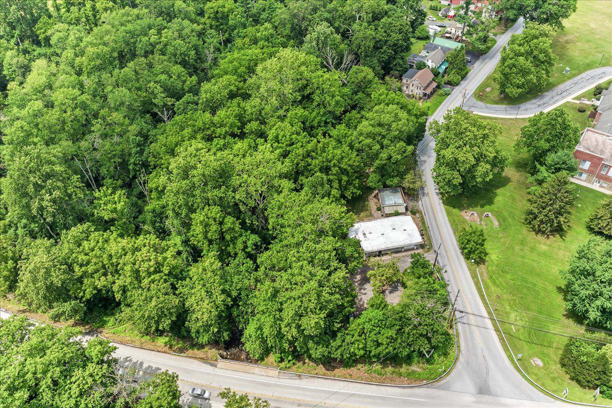 TROOP HILL - Residential