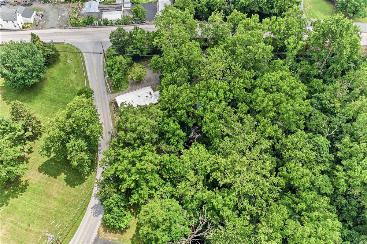 TROOP HILL - Residential