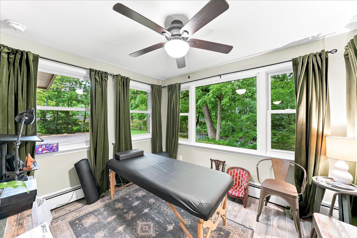TROOP HILL - Residential