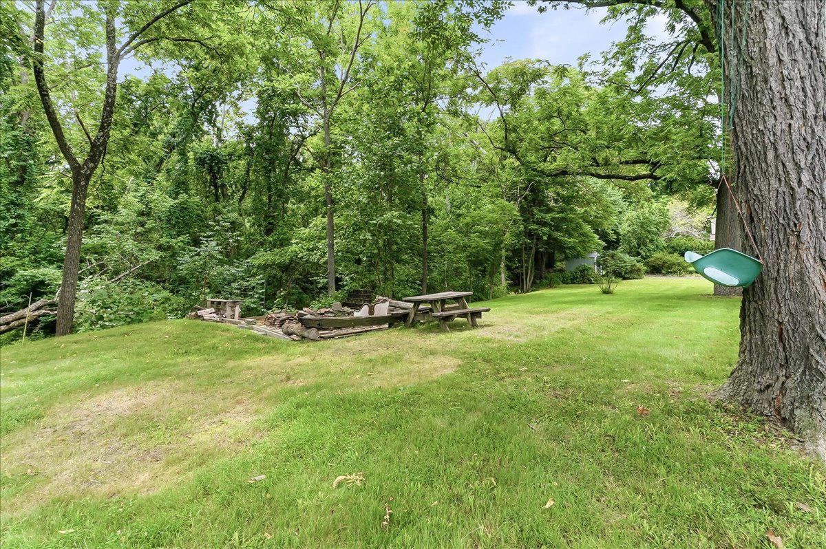 TROOP HILL - Residential