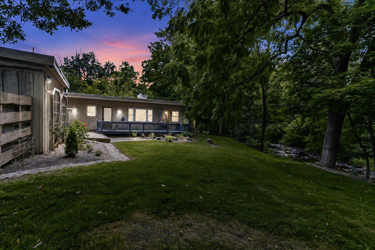 TROOP HILL - Residential