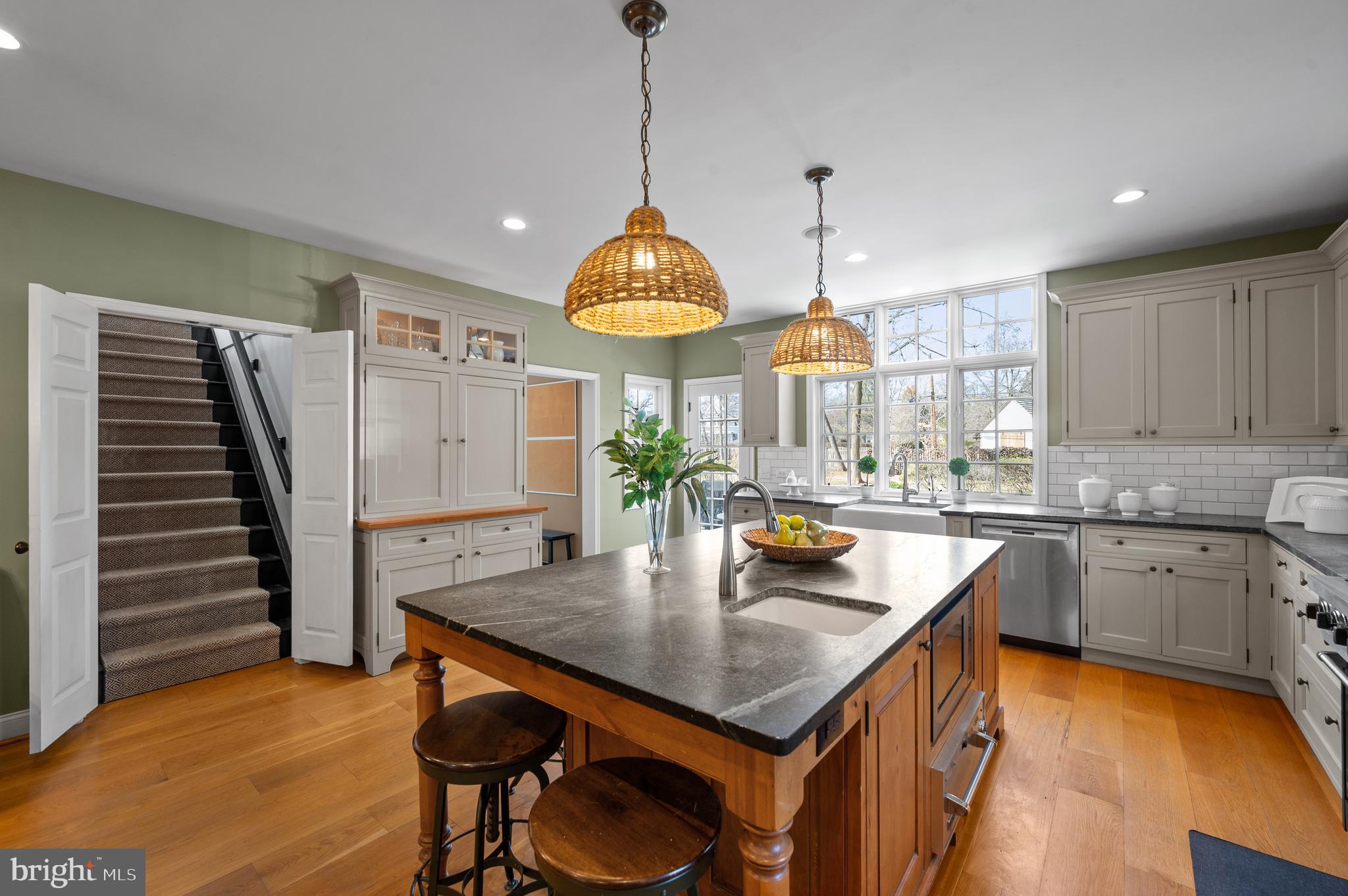 SOUTH WAYNE - Residential