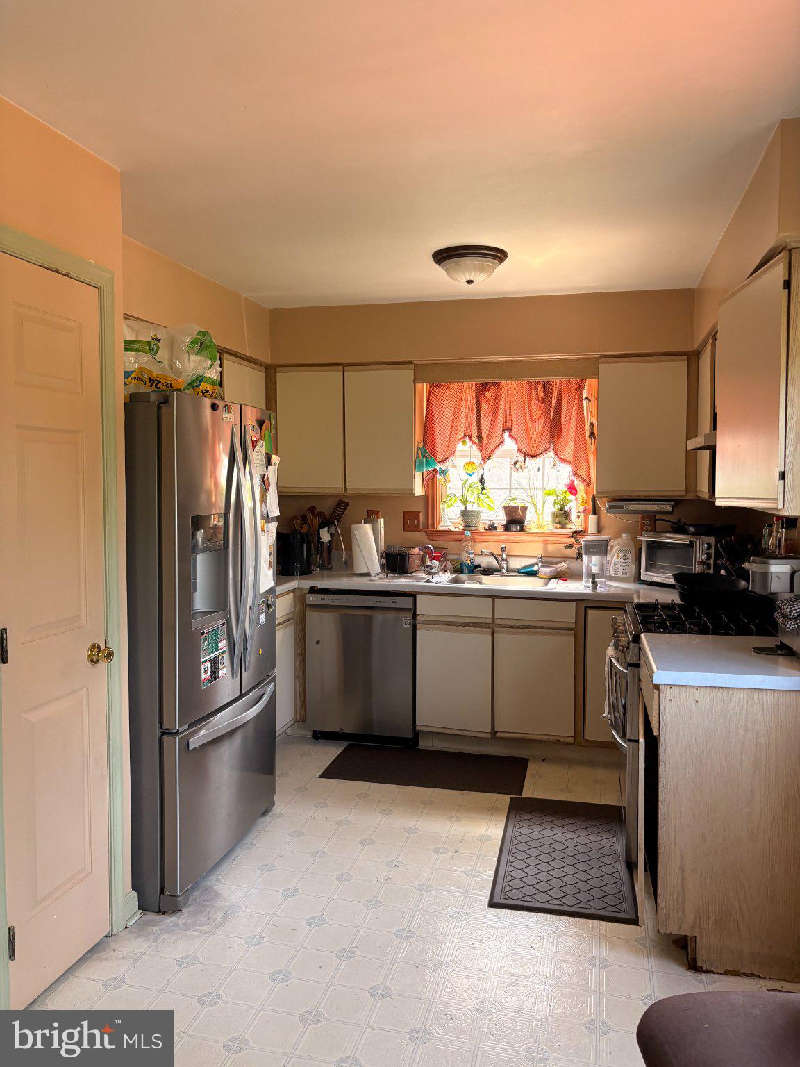 VALLEY CROSSING - Residential