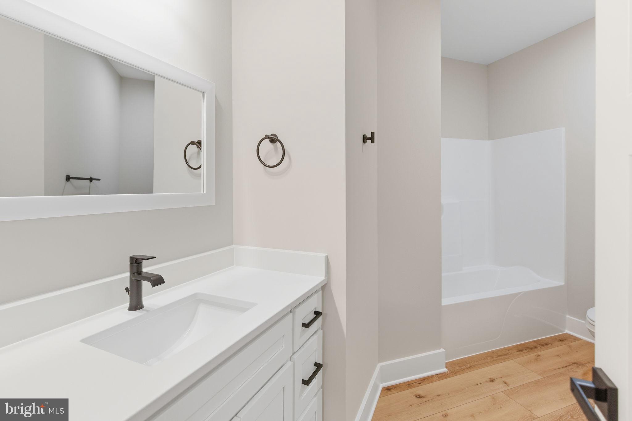 HALLMARK GLEN - Residential