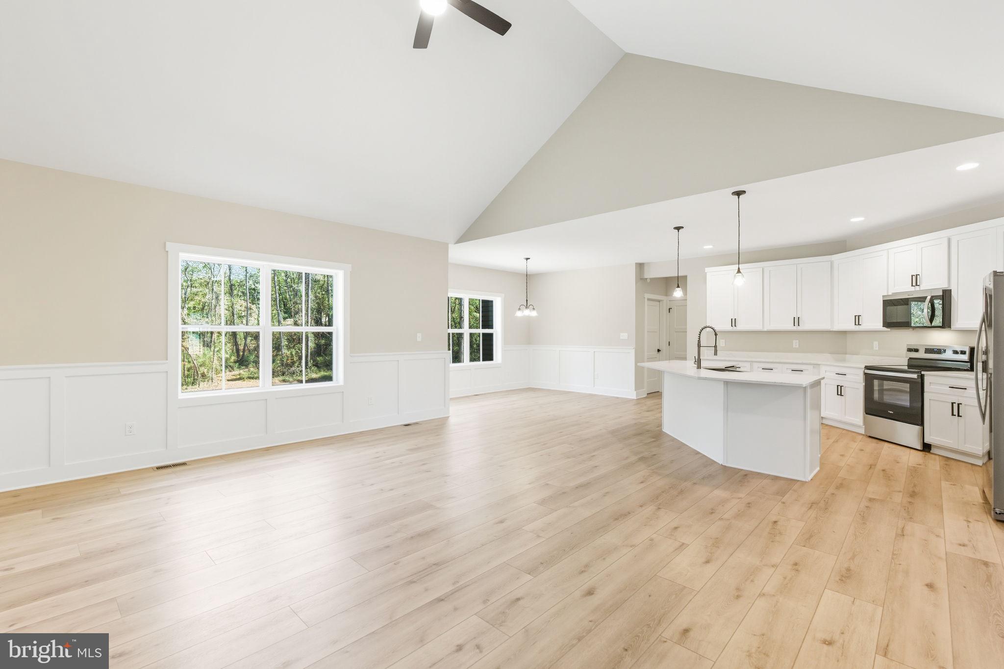 HALLMARK GLEN - Residential