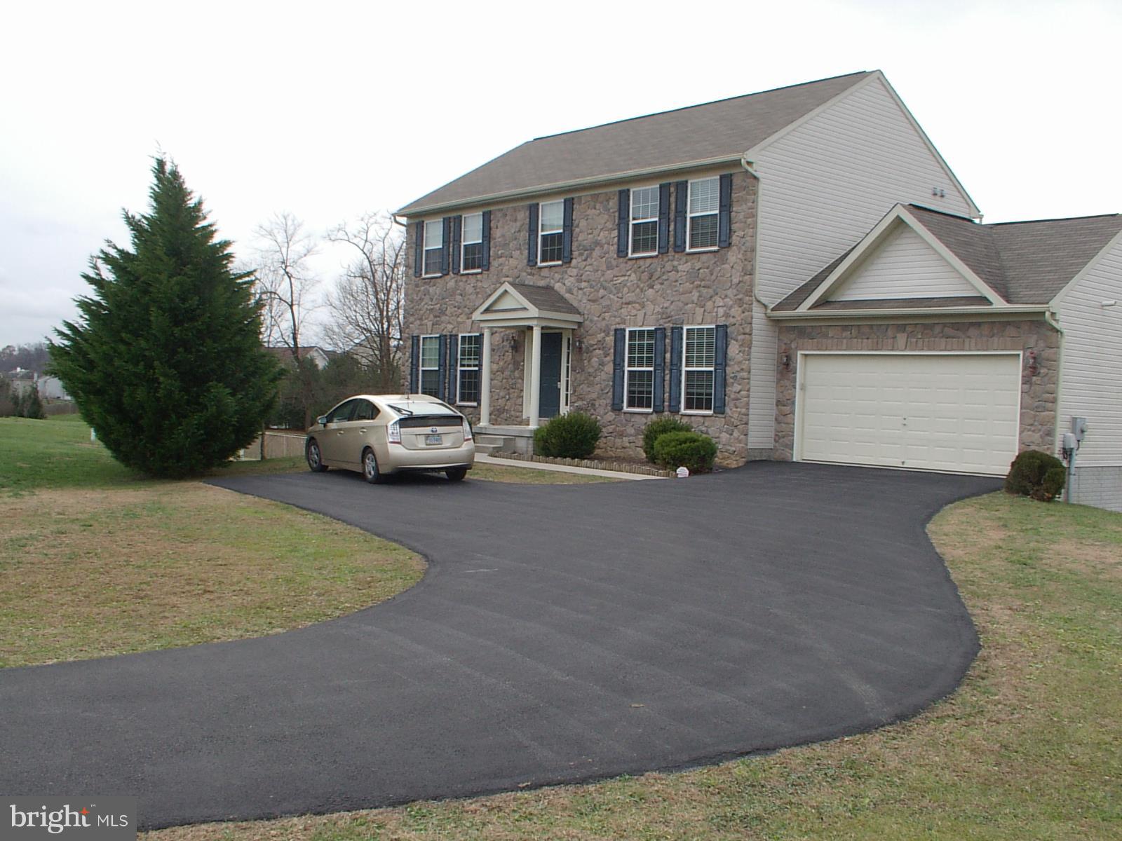 40k Reduced! Beautiful Apple Knolls Estates. Huge renovation/ rehab job. Professional wall finishing & paint. New carpet upstairs & wood down.Corion counters.Custom made blinds.Totally fenced HUGE backyard. New 10 yr warranty driveway coating. Deck stained with"Best" stain. Beautiful deck overlooking HUGE fenced yard. Killer price for this beauty. Check it out. Flipper needs to move on at  loss!!!