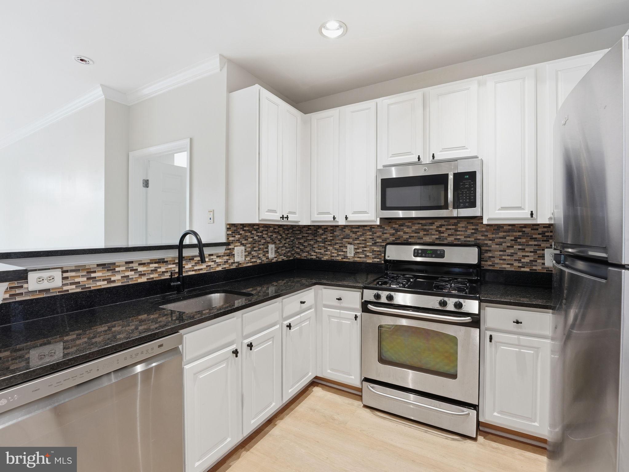GROVE AT ARLINGTON - Residential