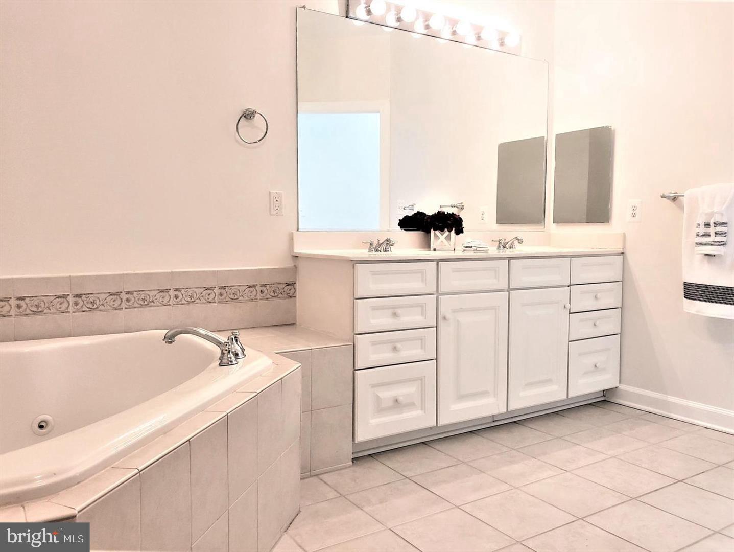 K HOVNANIAN FOUR SEASONS - Residential