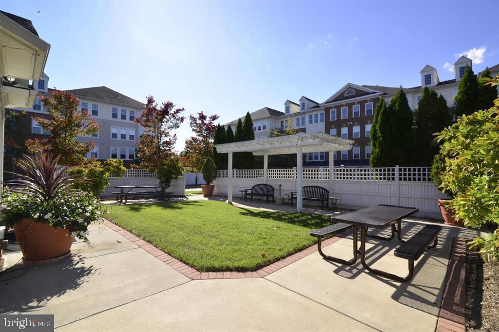 K HOVNANIAN FOUR SEASONS - Residential