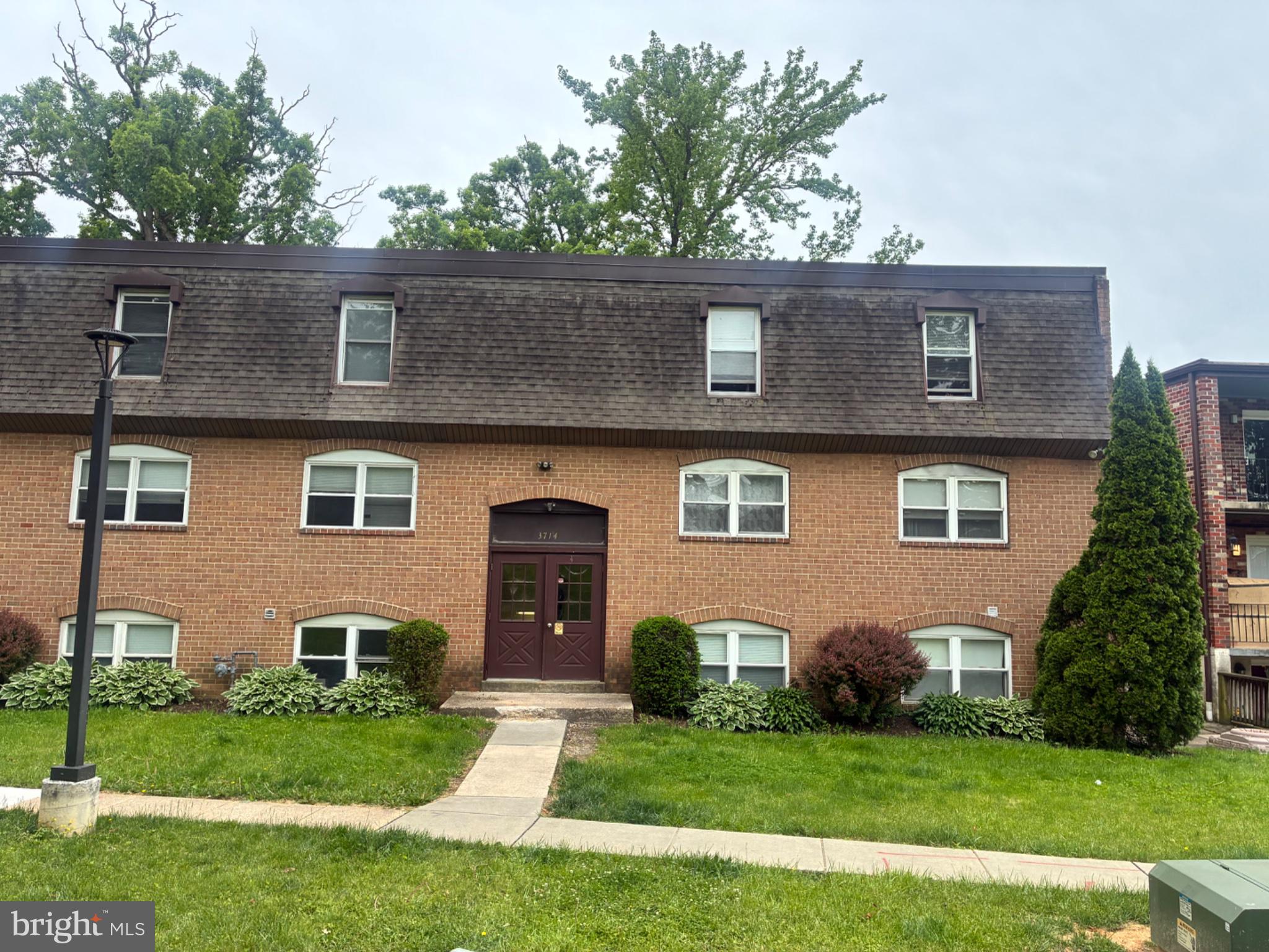 Now Active and ready for its next owner! This charming ground-level condo offers easy living with a bright and airy layout featuring large windows in both the living room and primary bedroom. The spacious bedroom includes two closets, plus additional closet space throughout for extra storage. Enjoy a large concrete patio ideal for outdoor seating and relaxation. Building amenities include shared washer and dryer access and additional storage space. Convenient parking lot and street parking available. Perfect for buyers looking to own instead of rent, seniors downsizing, or investors adding to their portfolio.