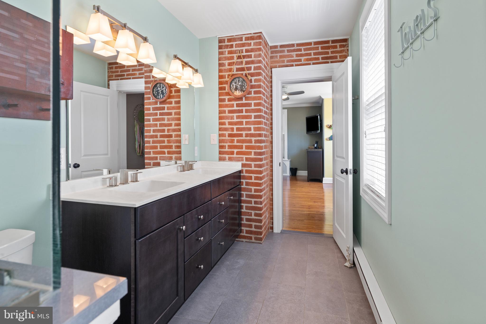 KENNETT SQ - Residential