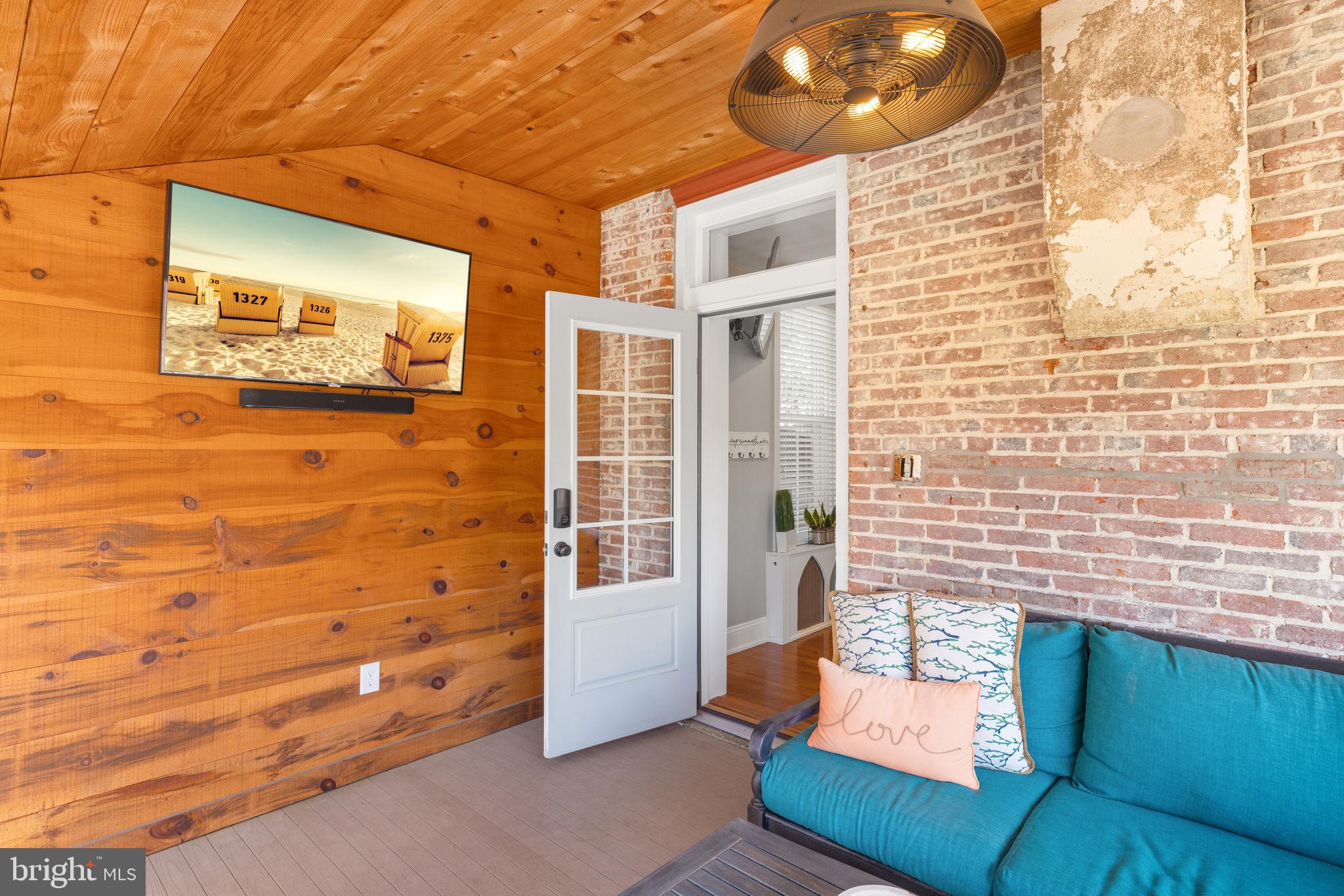 KENNETT SQ - Residential