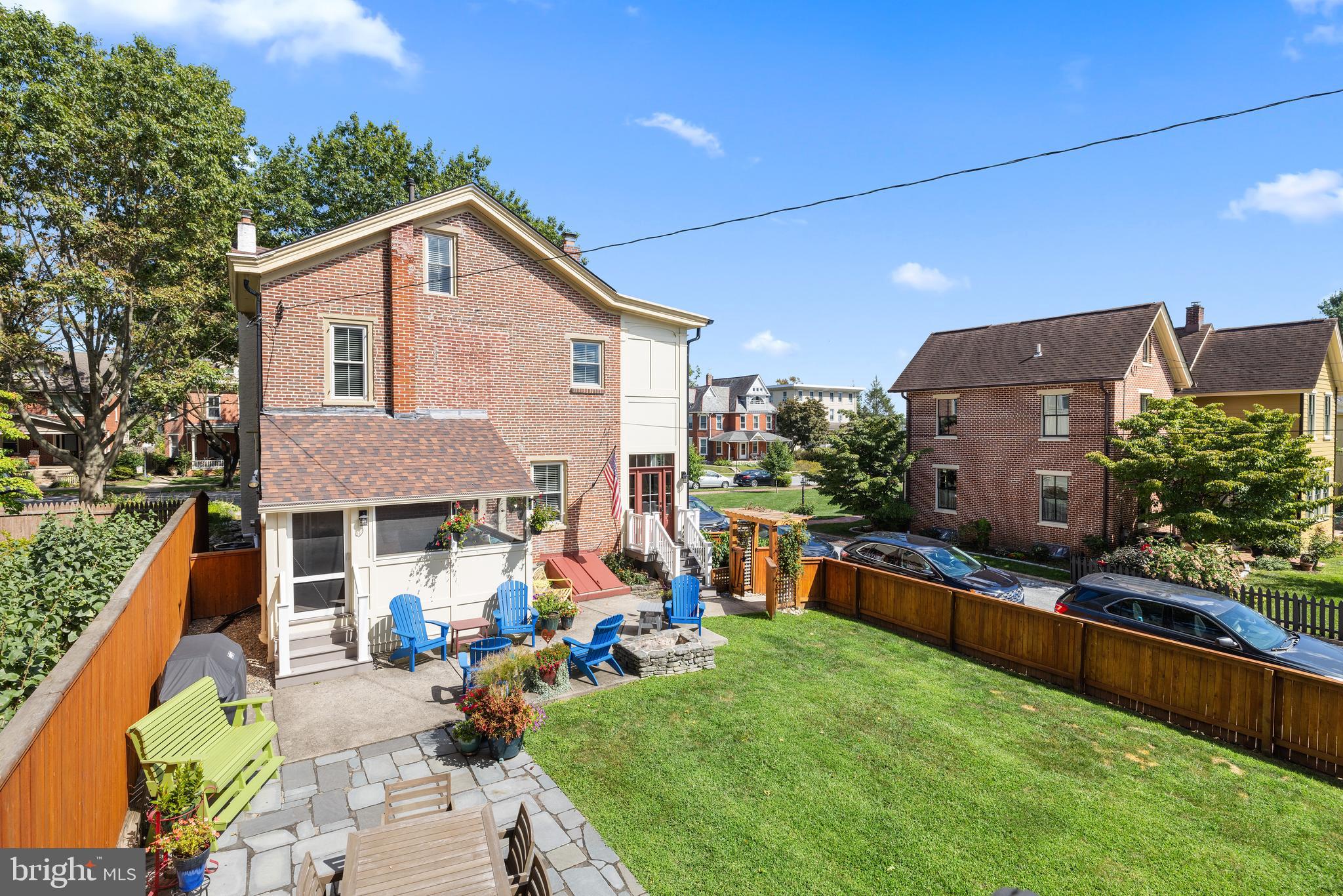 KENNETT SQ - Residential
