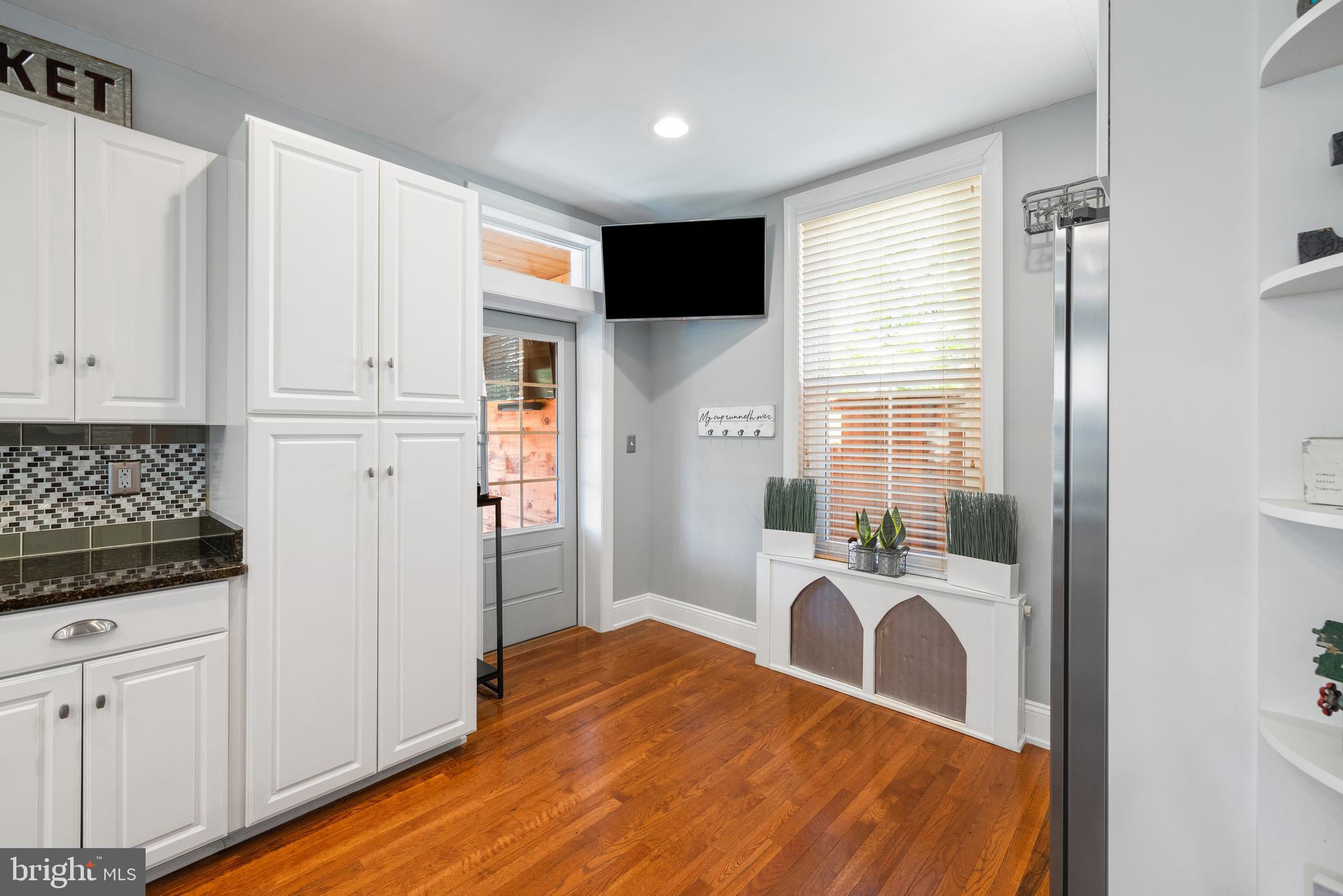KENNETT SQ - Residential