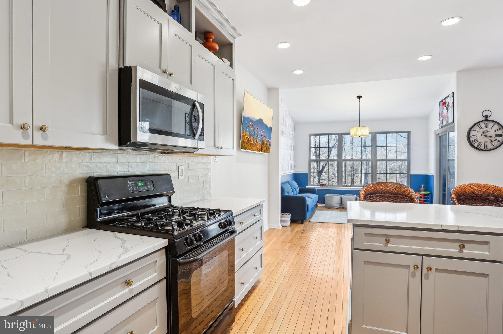 PROVIDENCE VIEW - Residential
