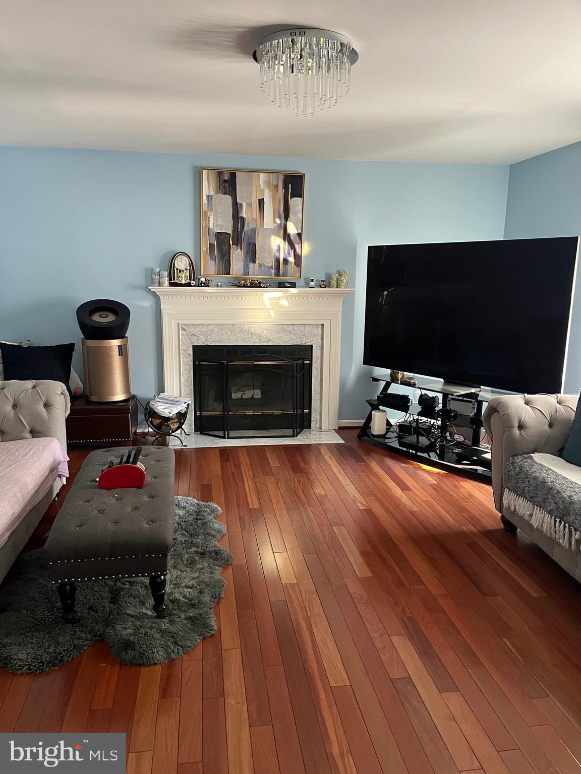 WARREN WAY - Residential