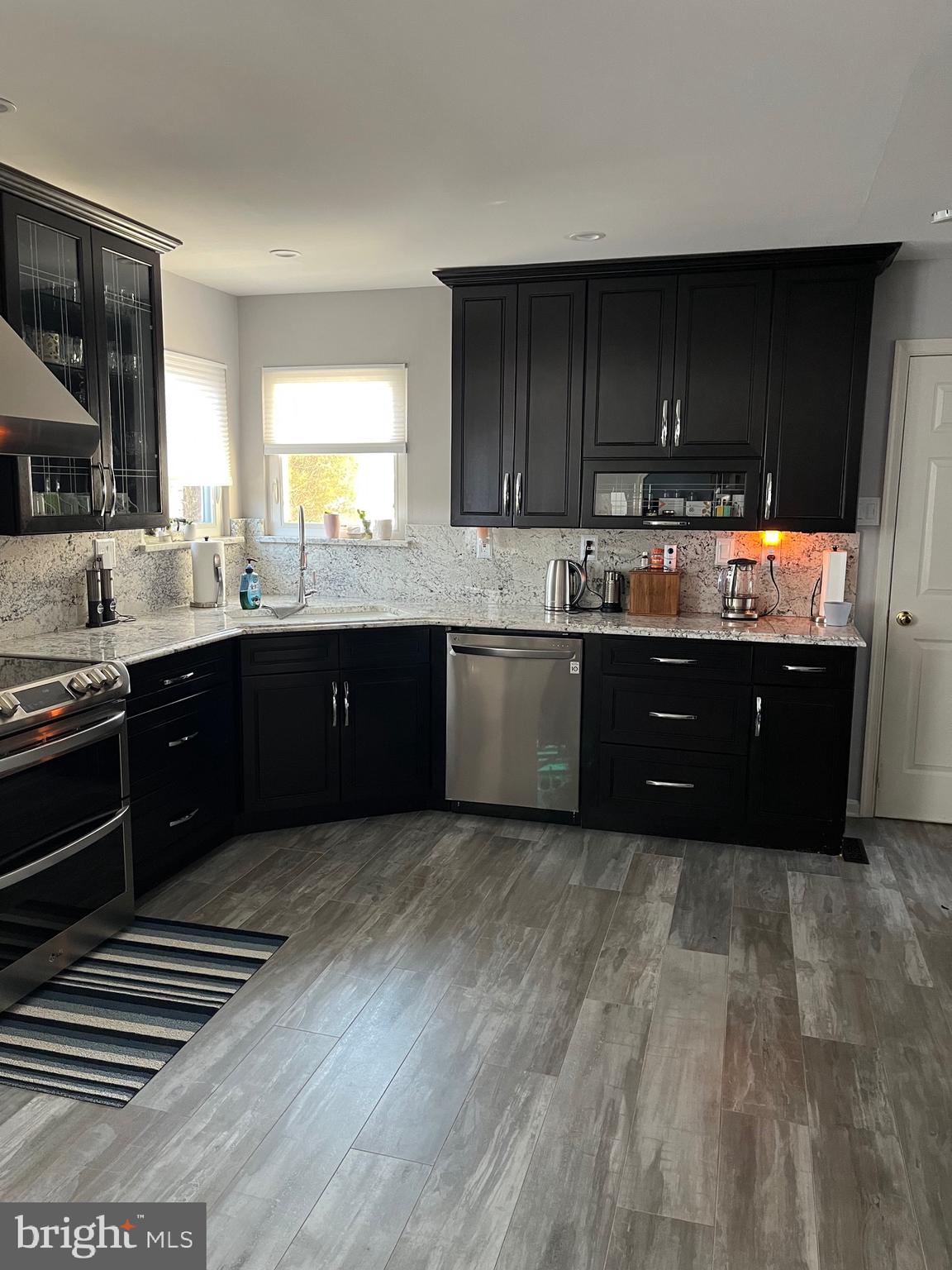 WARREN WAY - Residential
