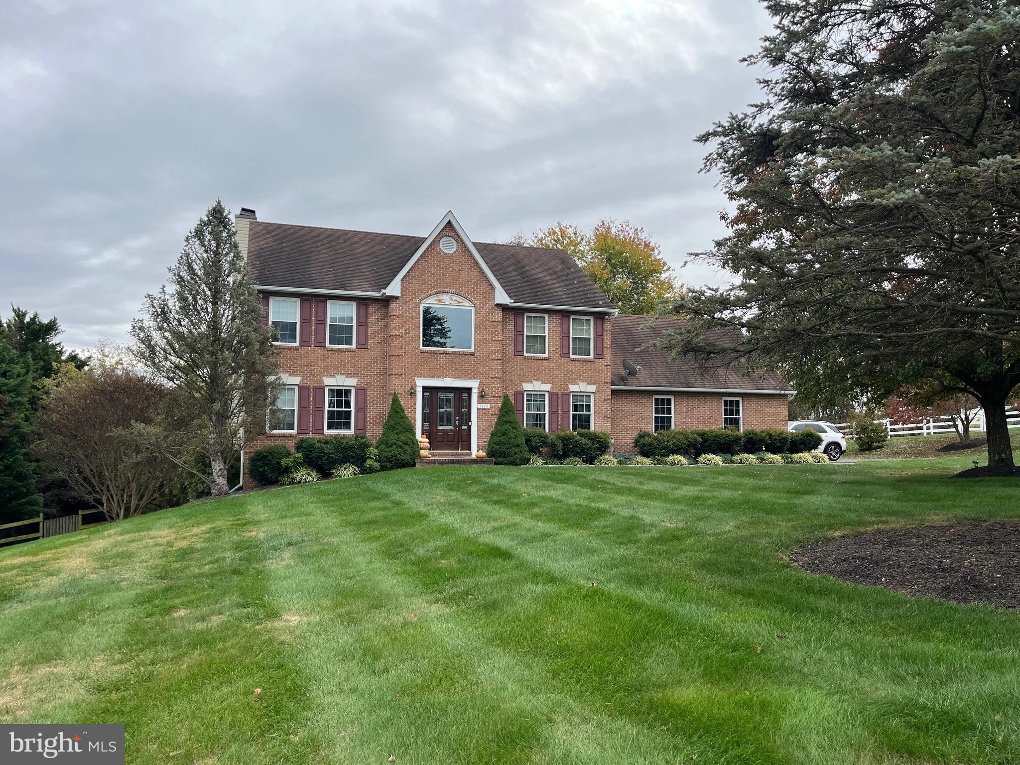 WARREN WAY - Residential