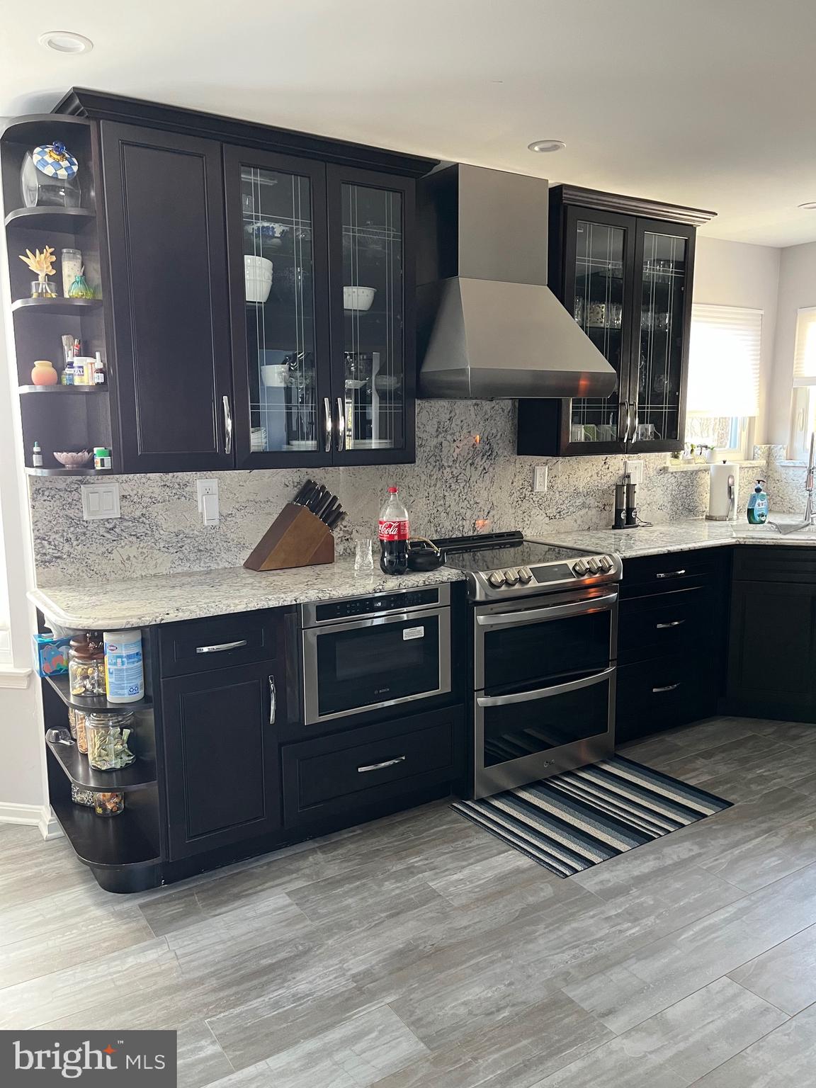 WARREN WAY - Residential