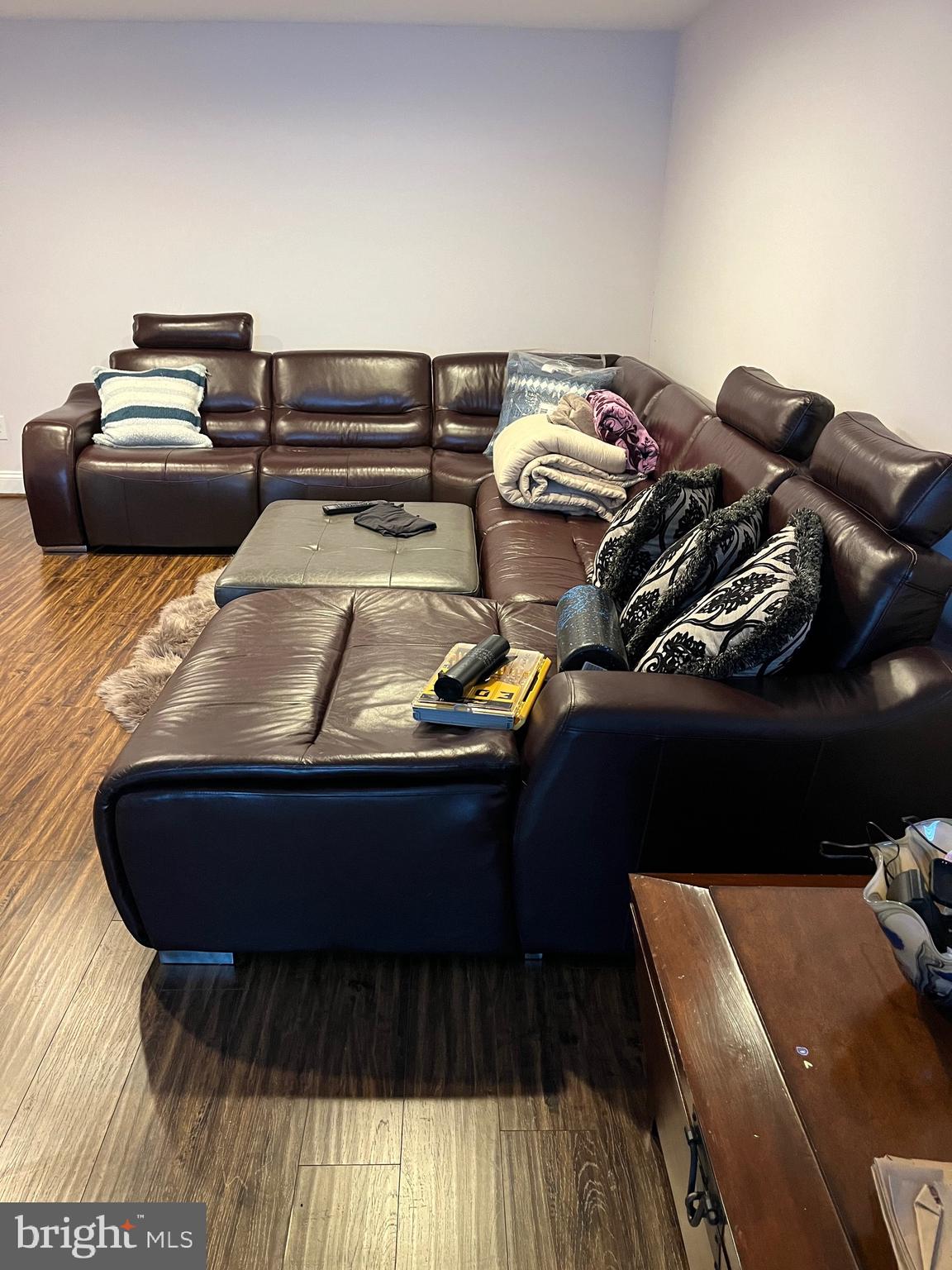 WARREN WAY - Residential