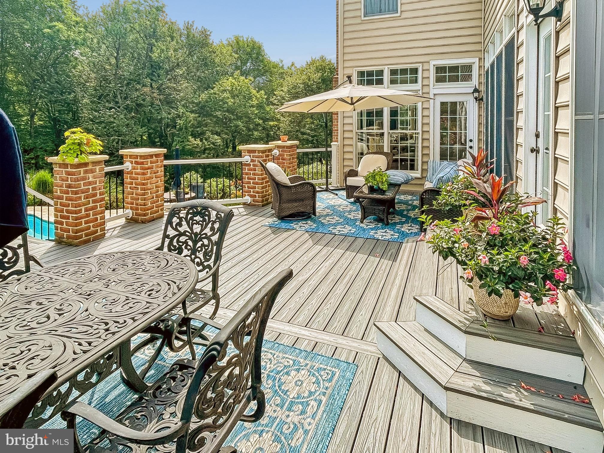 LITTLE CALEDONIA - Residential
