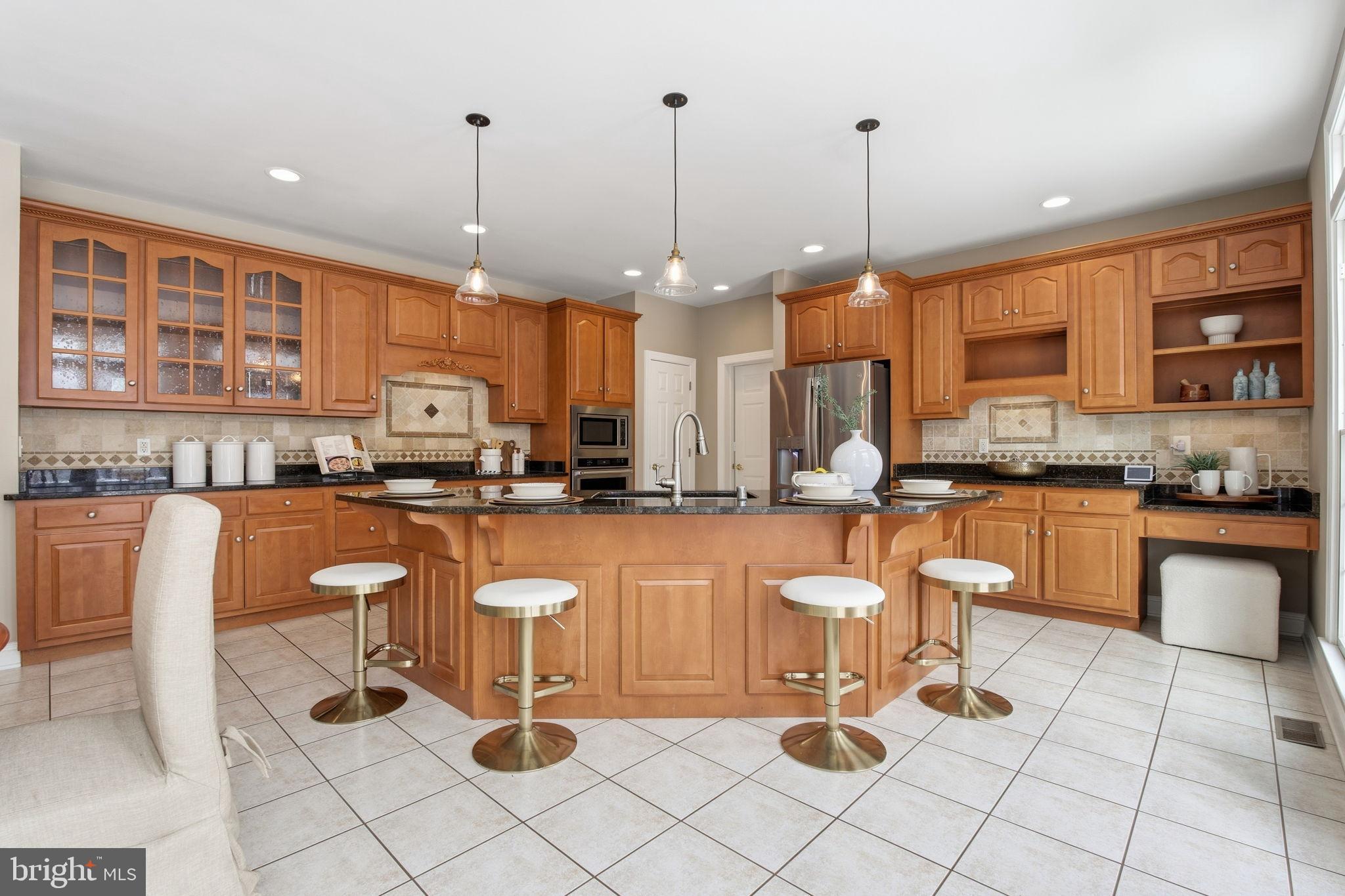 LITTLE CALEDONIA - Residential