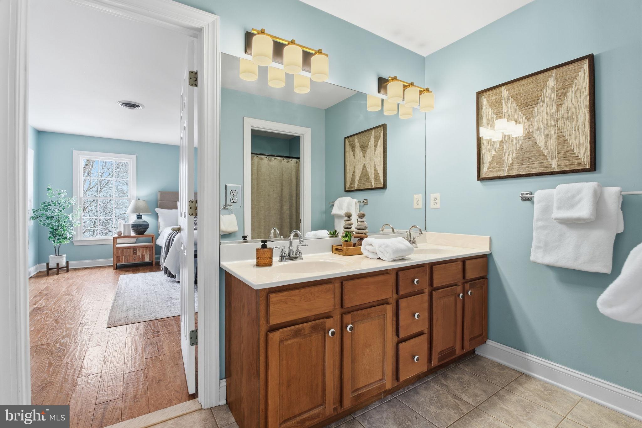 LITTLE CALEDONIA - Residential
