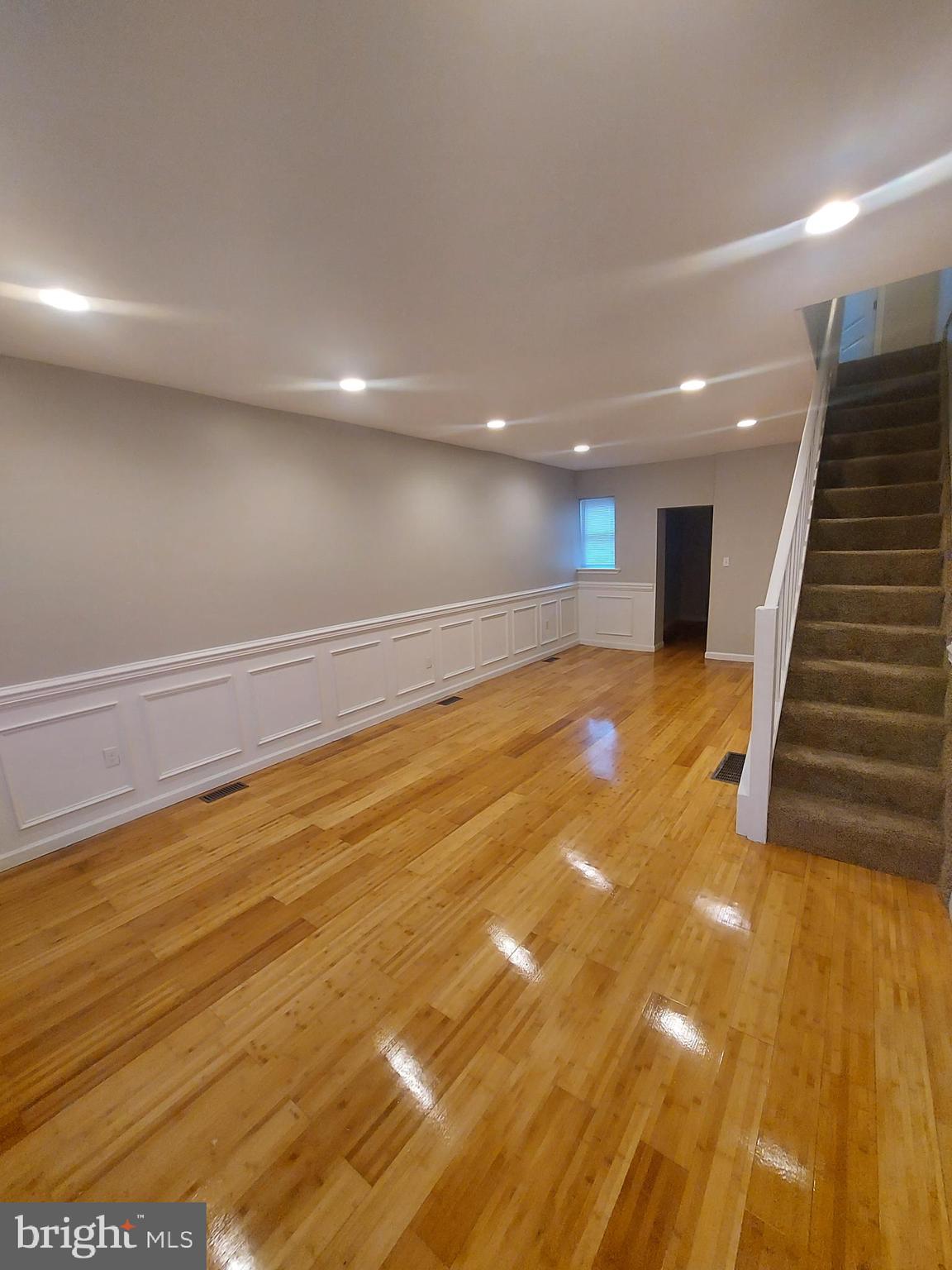 PORT RICHMOND - Residential
