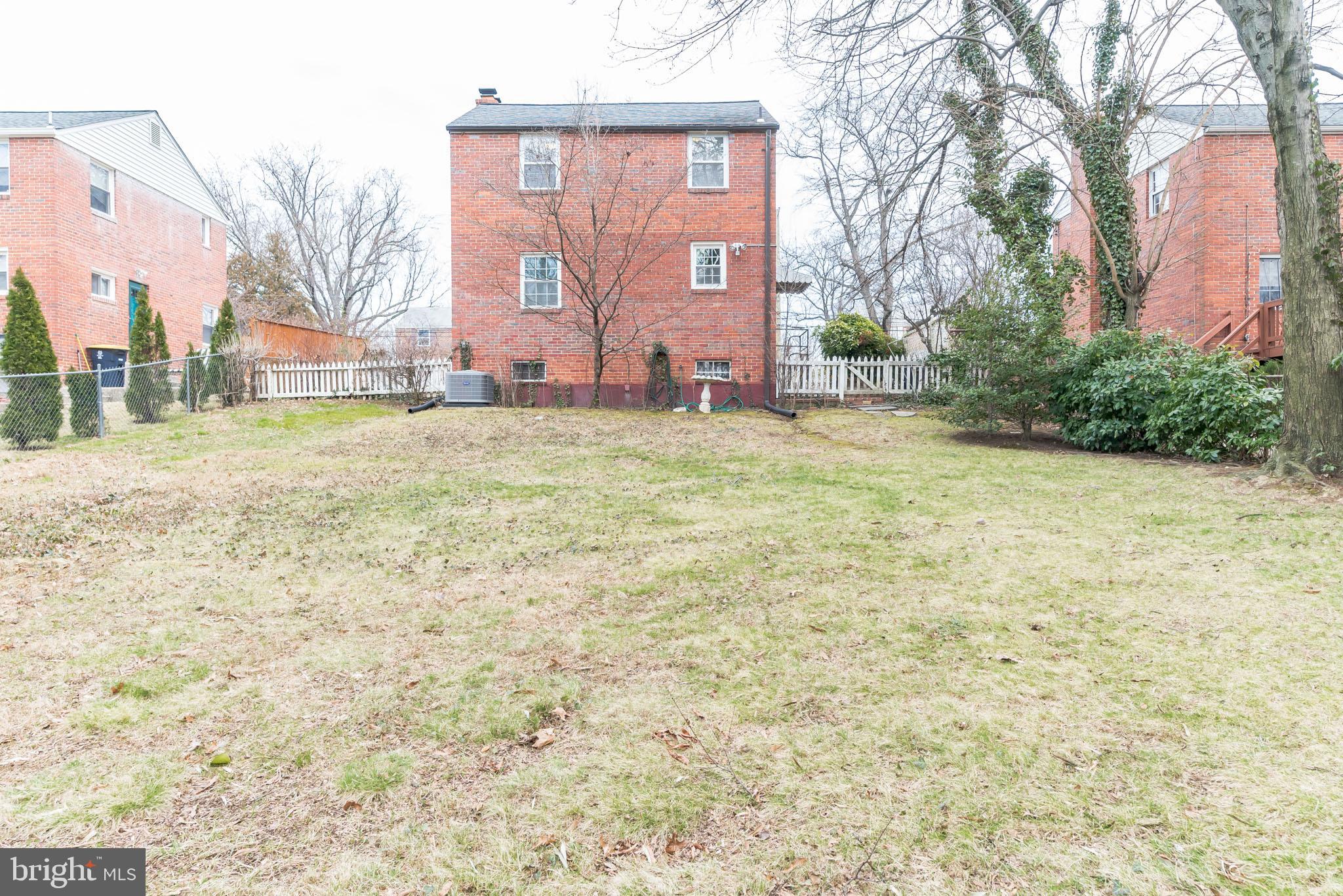 CAROLE HIGHLANDS - Residential