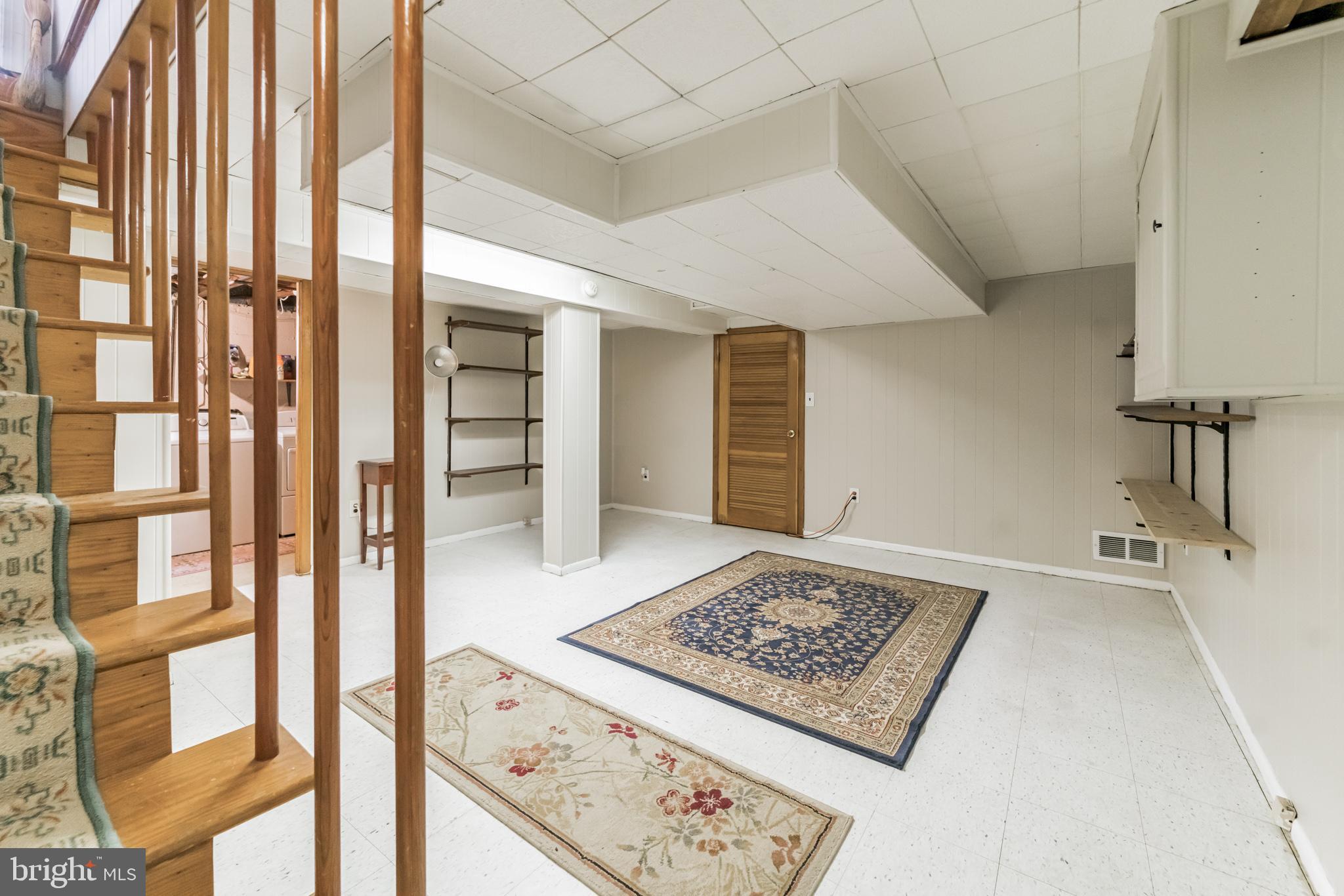 CAROLE HIGHLANDS - Residential