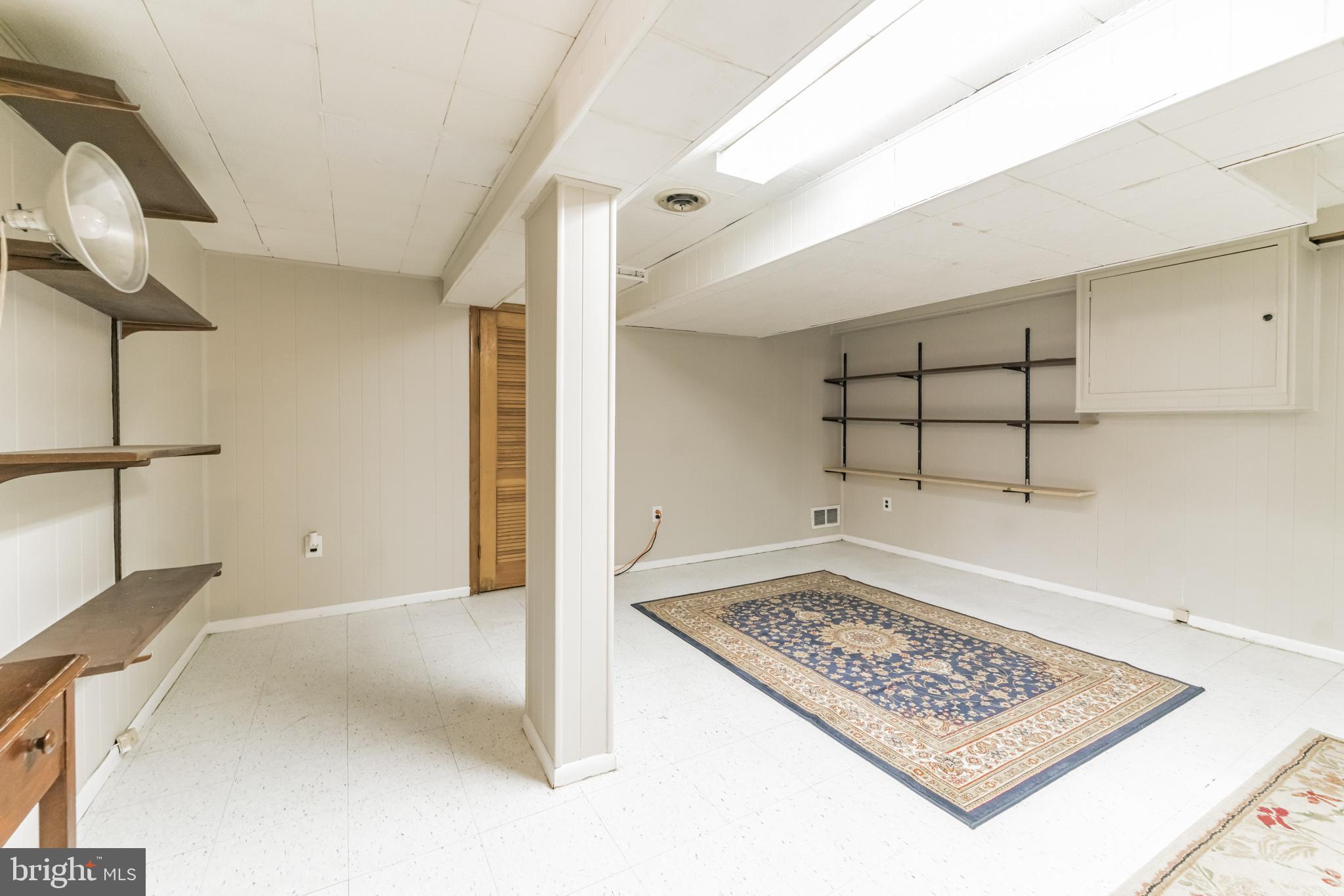 CAROLE HIGHLANDS - Residential