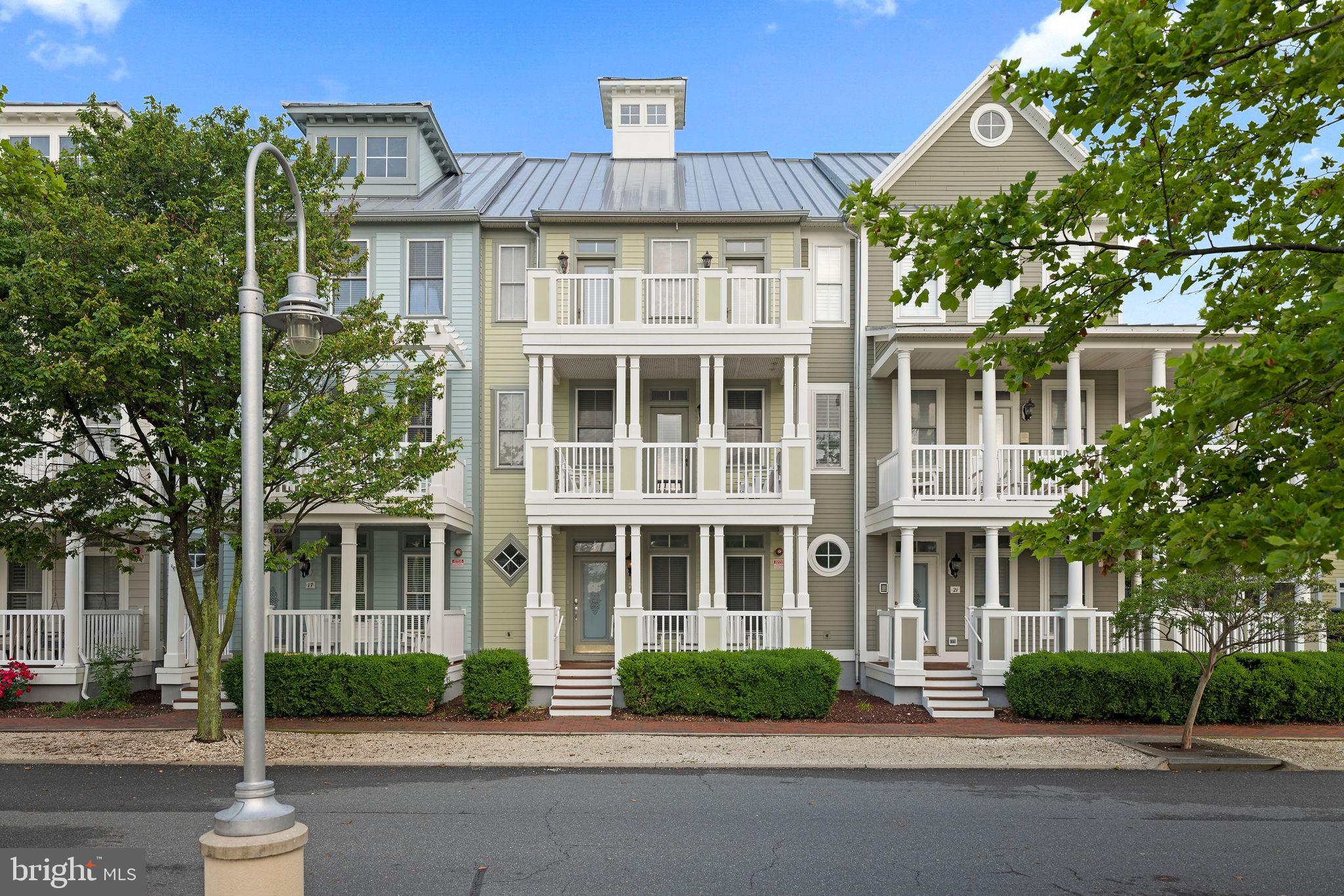SUNSET ISLAND - Residential